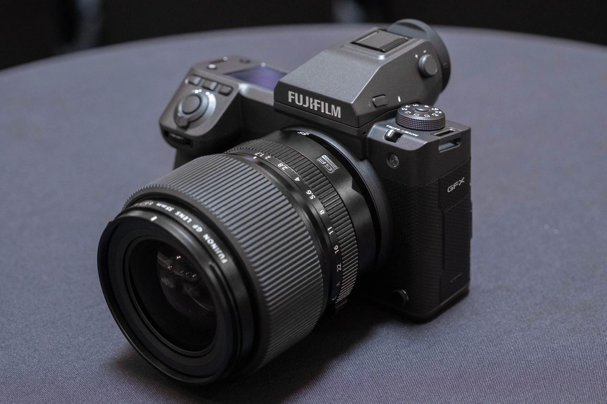 Máy ảnh Fujifilm GFX100 II chính thức ra mắt tại Việt Nam