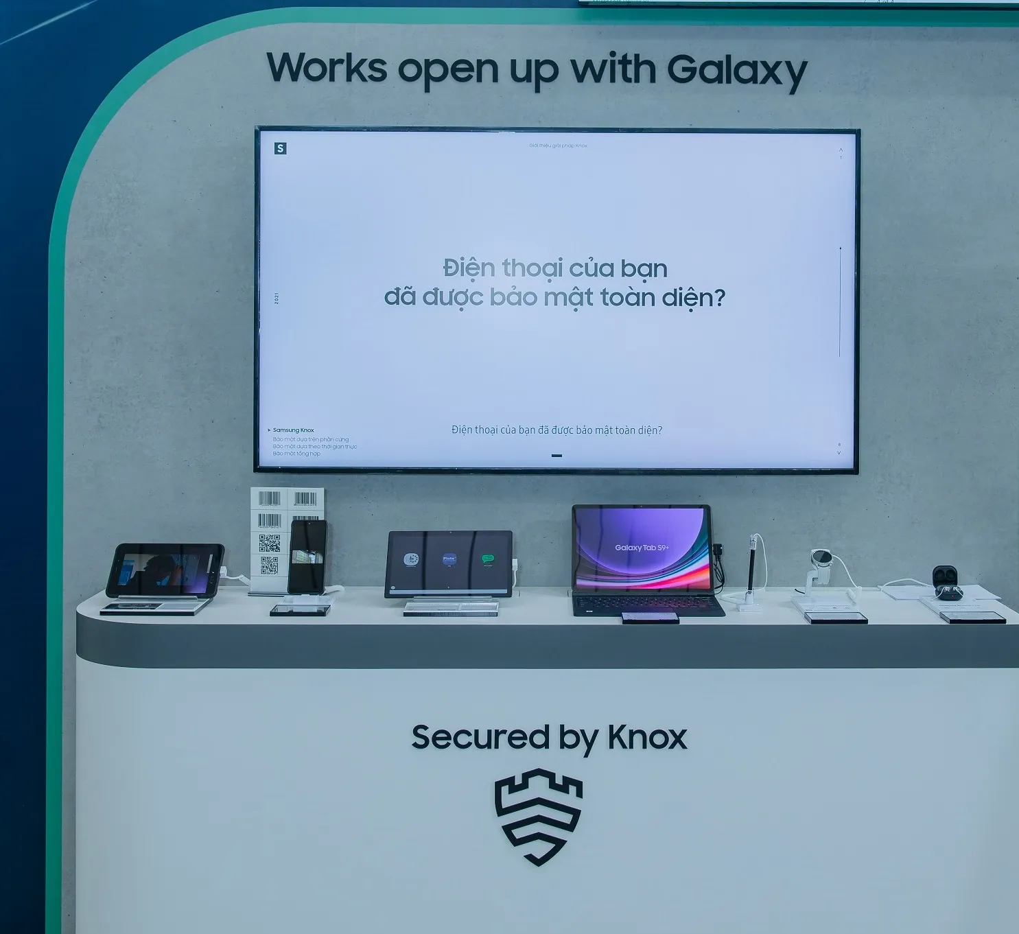 Samsung trưng bày giải pháp hiển thị, điều hòa, di động và bảo mật tại Triển lãm công nghiệp hỗ trợ & chế biến chế tạo 2023