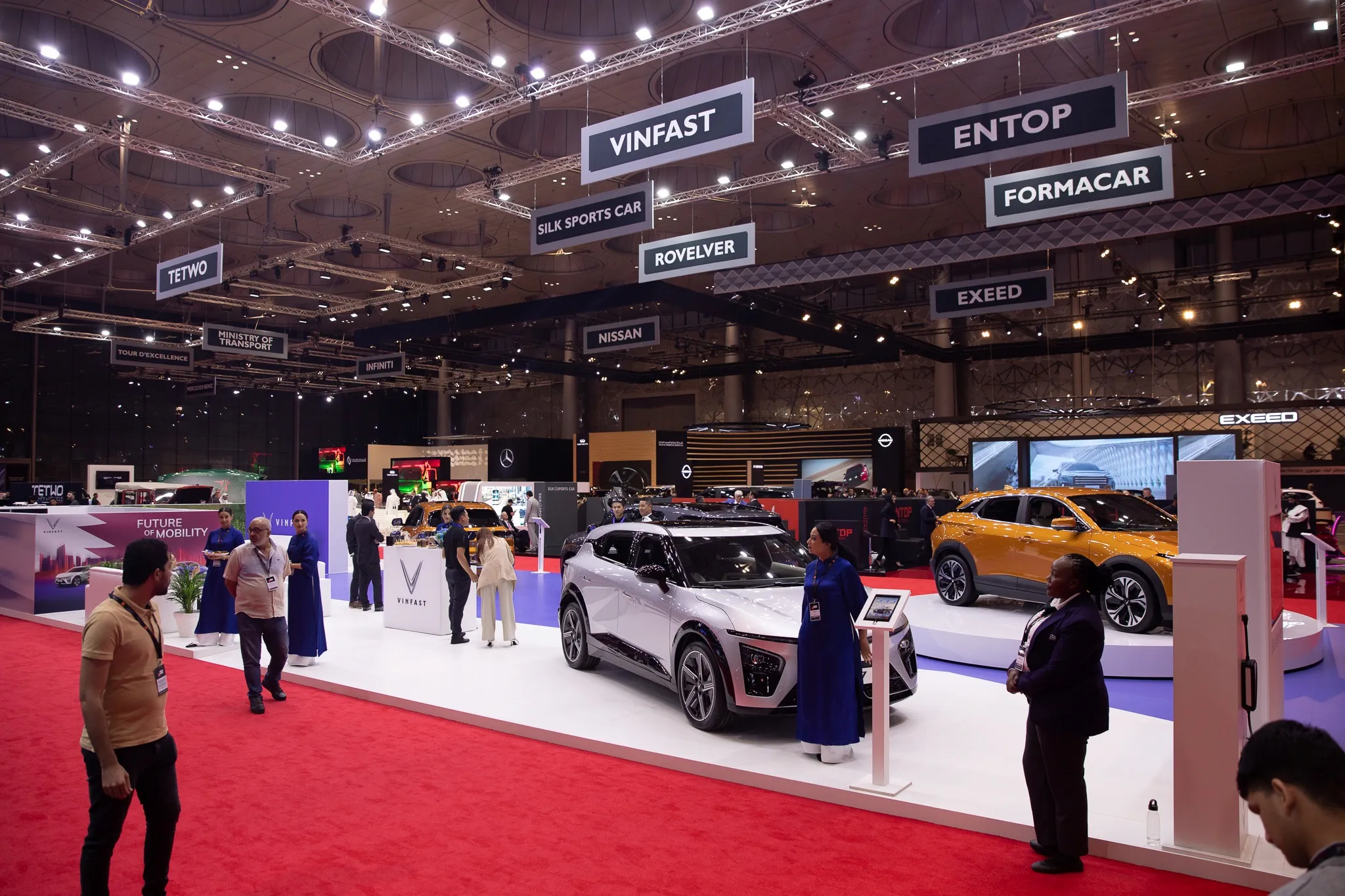 VinFast ra mắt 4 mẫu xe điện tại Triển lãm Geneva International Motor Show Qatar 2023