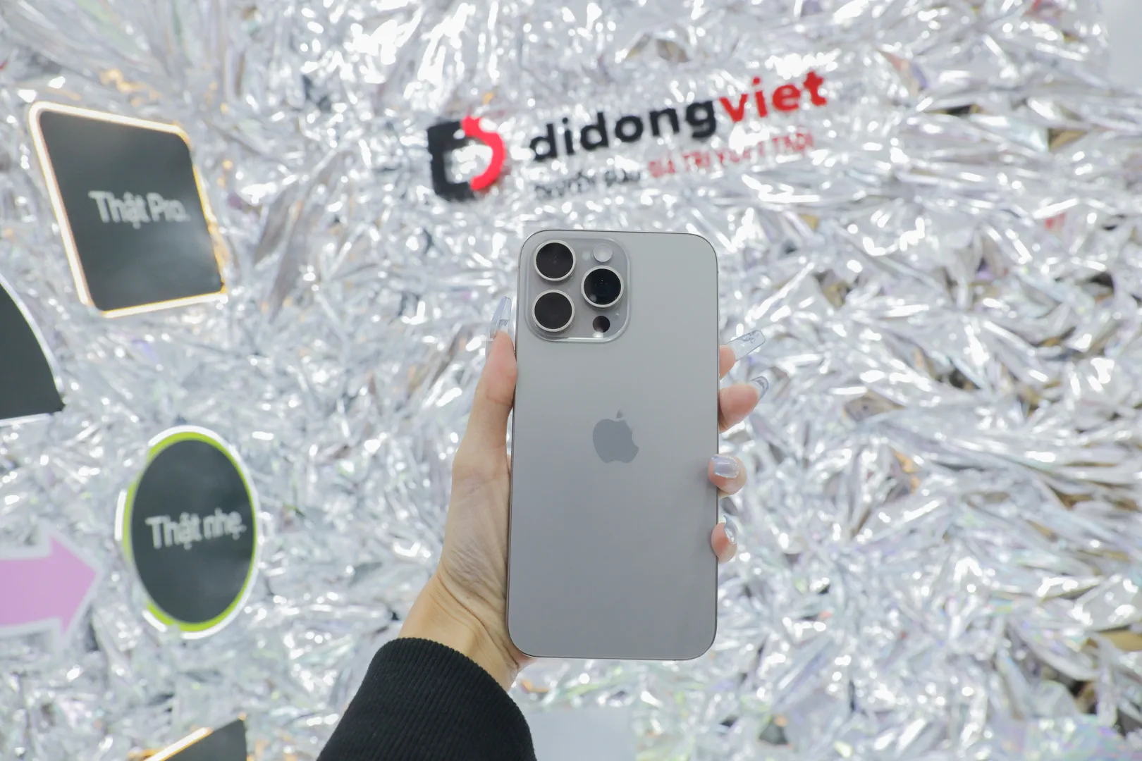 iPhone 15 tại Việt Nam về thêm hàng, mua không cần trả tiền ngay