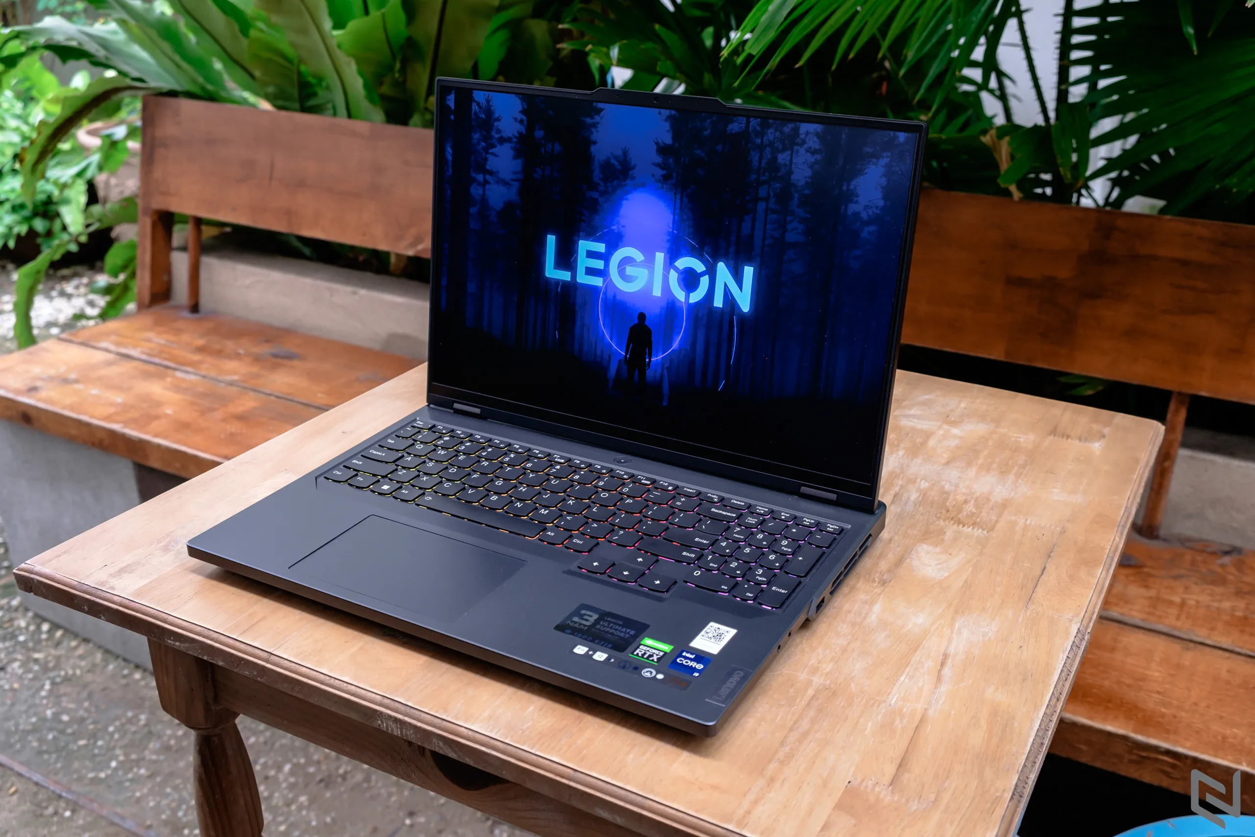Đánh giá Lenovo Legion Pro 5i Gen 8