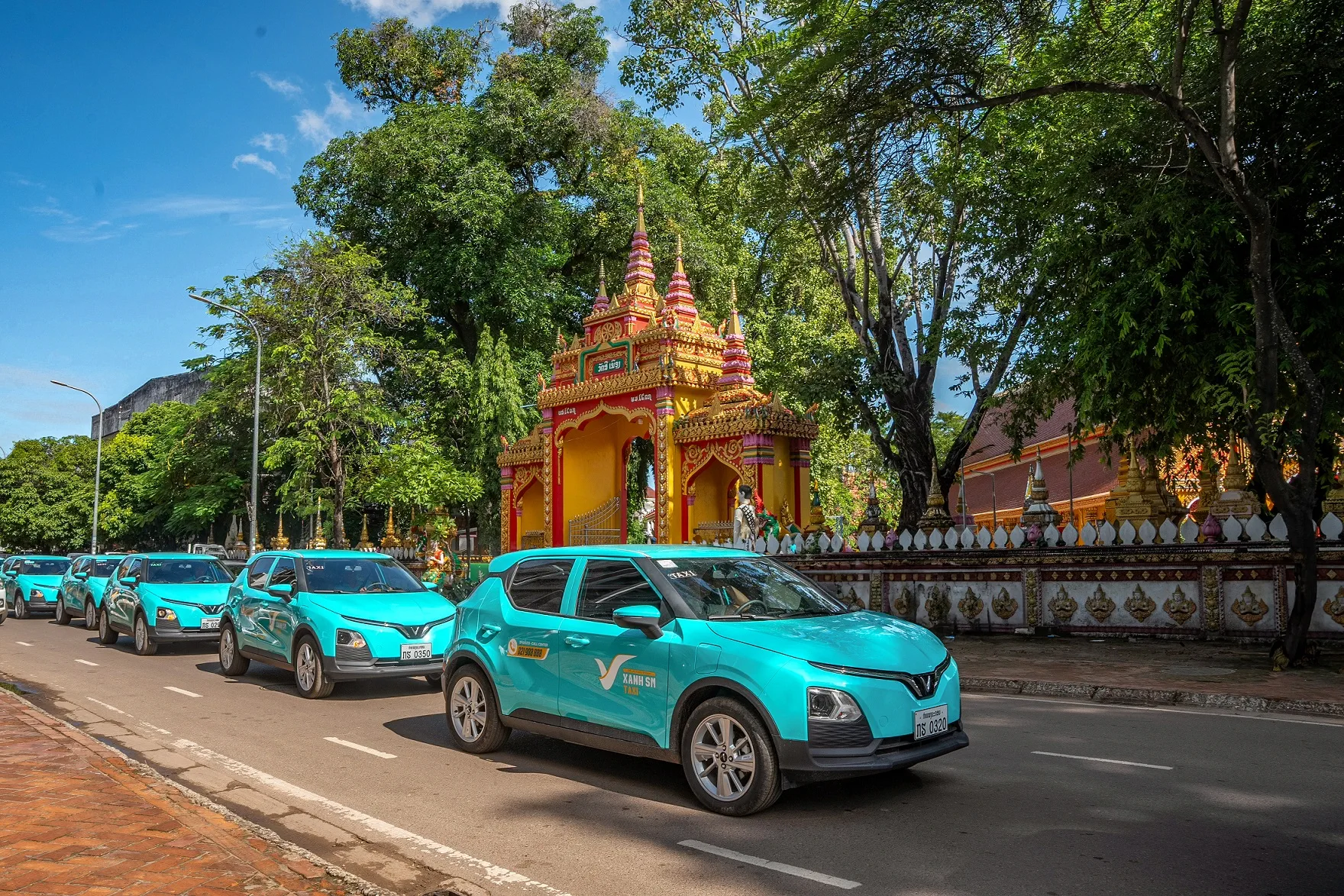 Taxi điện Xanh SM chính thức khai trương tại Lào