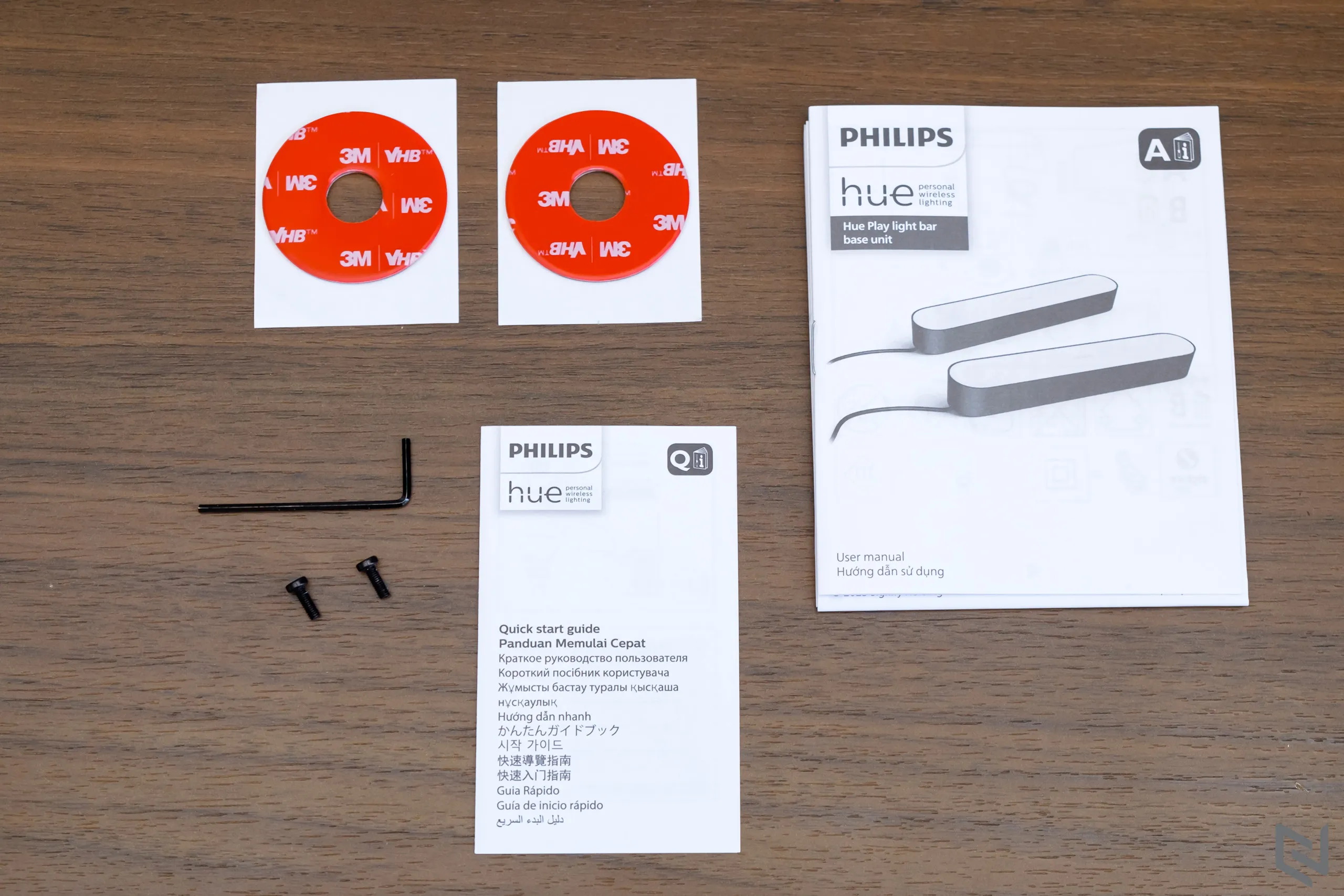 Trải nghiệm đèn thông minh Philips Hue Play Light Bar - Trang trí và tăng thêm cảm xúc cho góc thư giãn của bạn