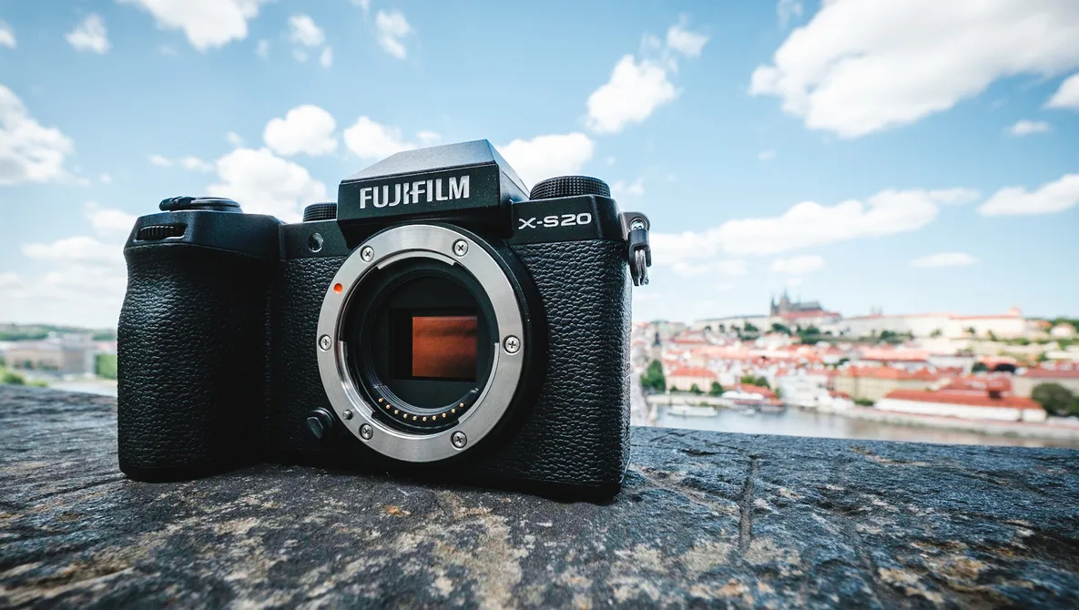 Chương trình khuyến mãi Fujifilm tháng 11/2023: Fujifilm X-H2 chỉ còn 43.99 triệu, Fujifilm X-S20 giá chỉ 31.99 triệu đồng tặng kèm thẻ nhớ và bộ pin sạc