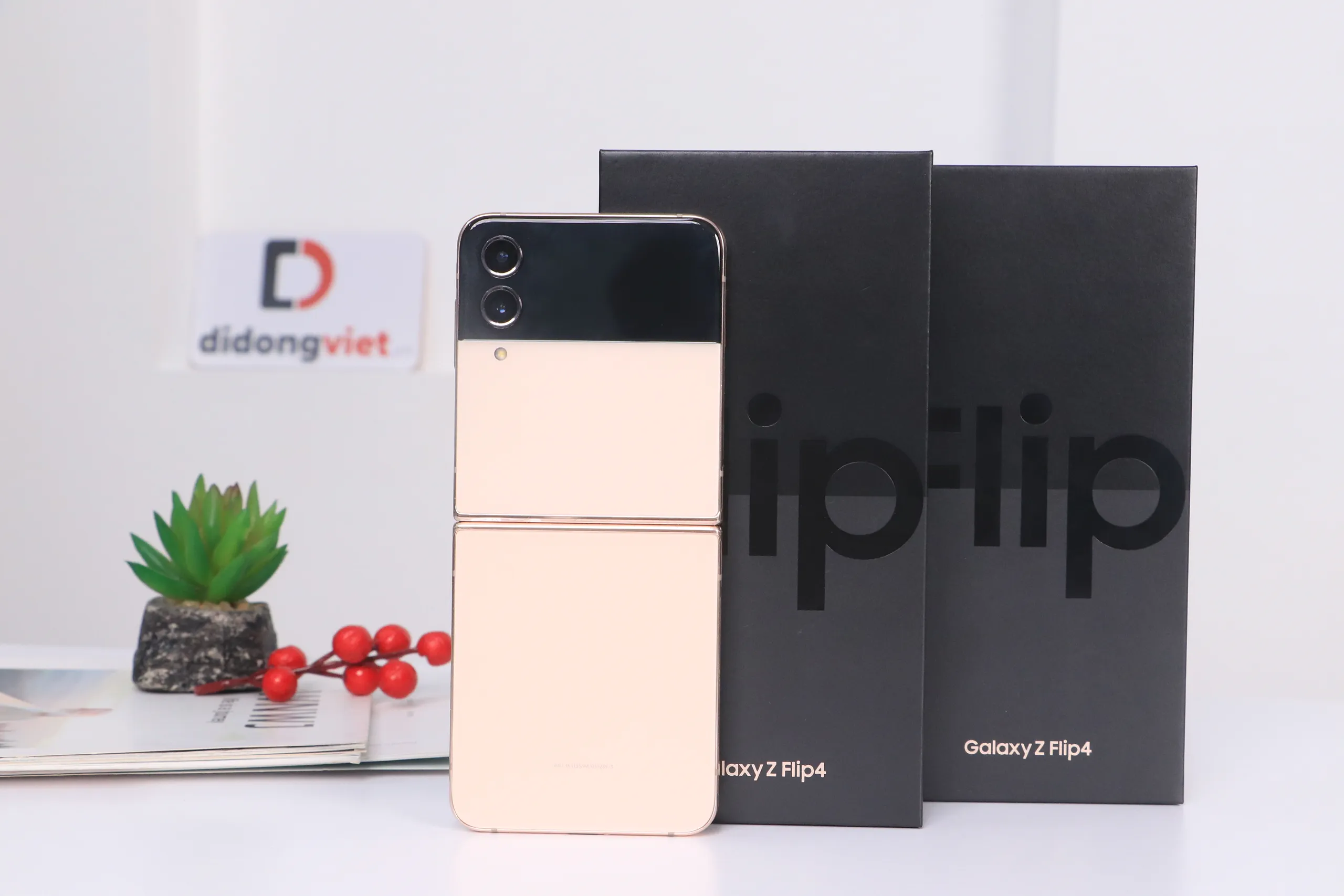 Hai ngày sale sốc cho điện thoại Samsung, Z Flip4 chưa tới 10 triệu đồng