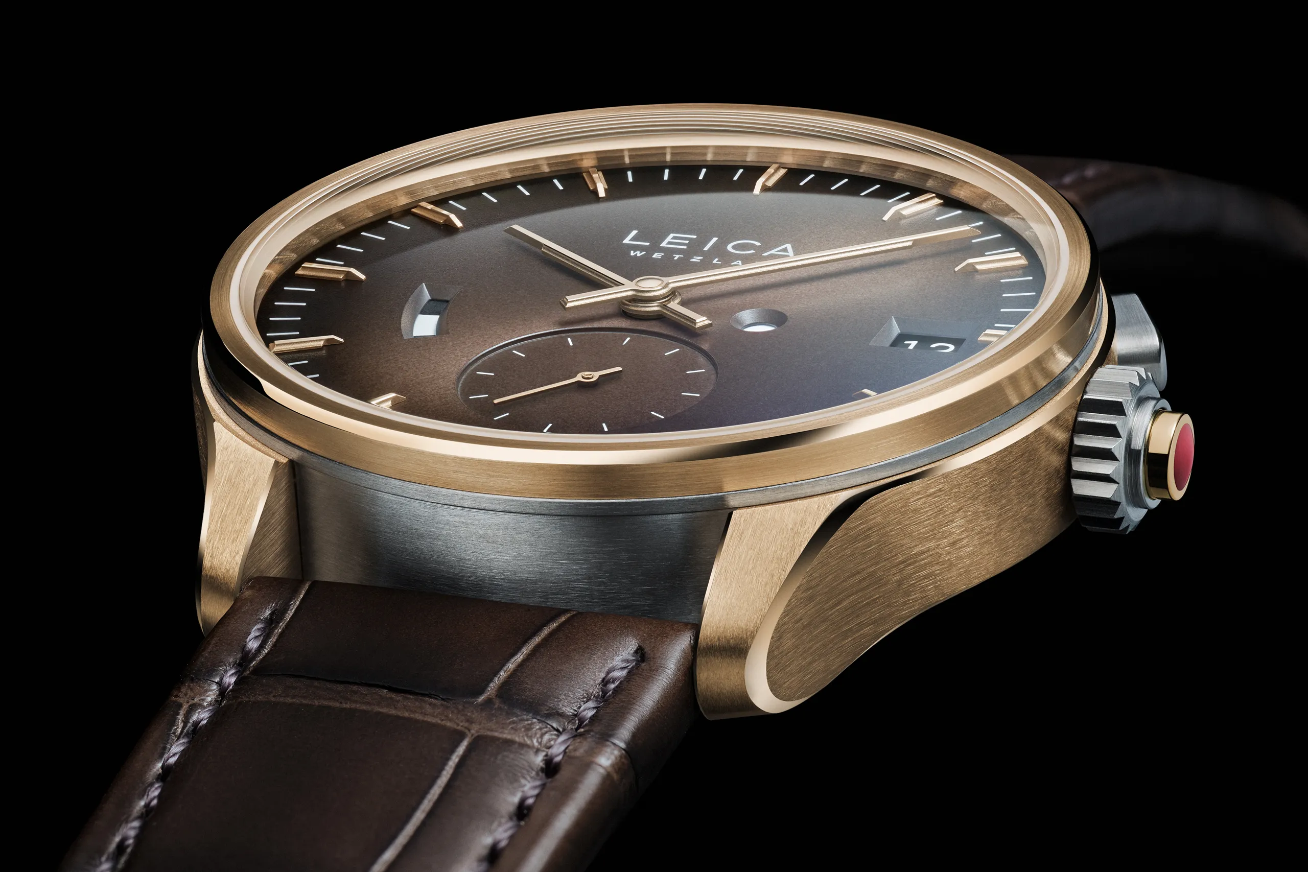 Đồng hồ Leica Watch ZM 1 Gold Limited Edition ra mắt với vẻ ngoài sang trọng, giá gần 700 triệu đồng