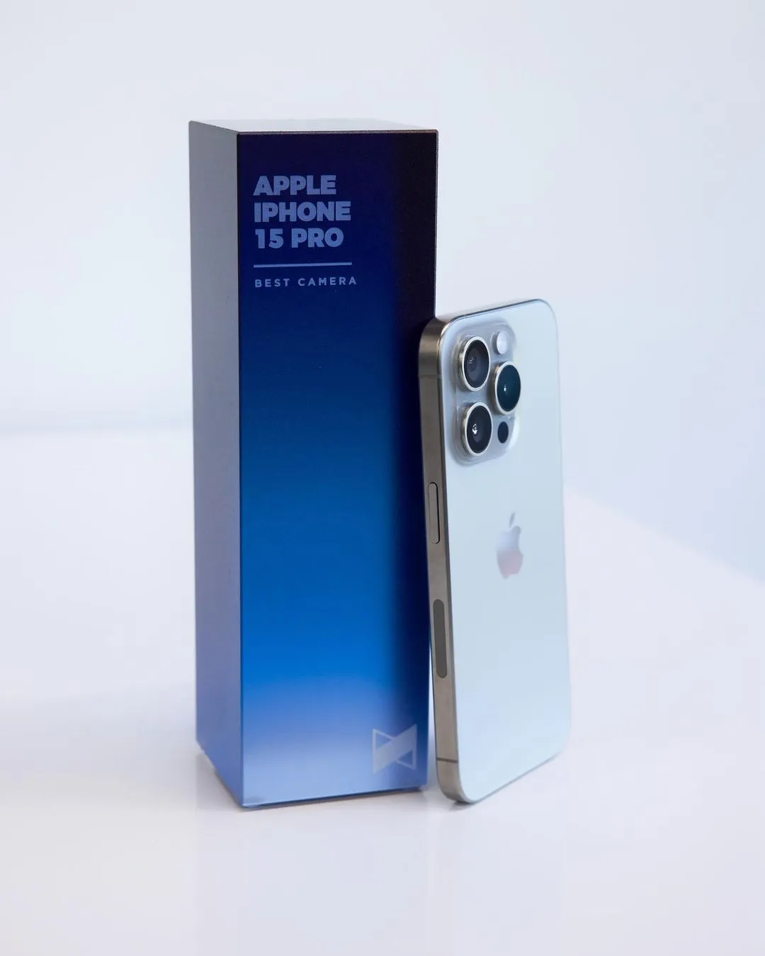 MKBHD: iPhone 15 Pro là camera phone tốt nhất năm 2023