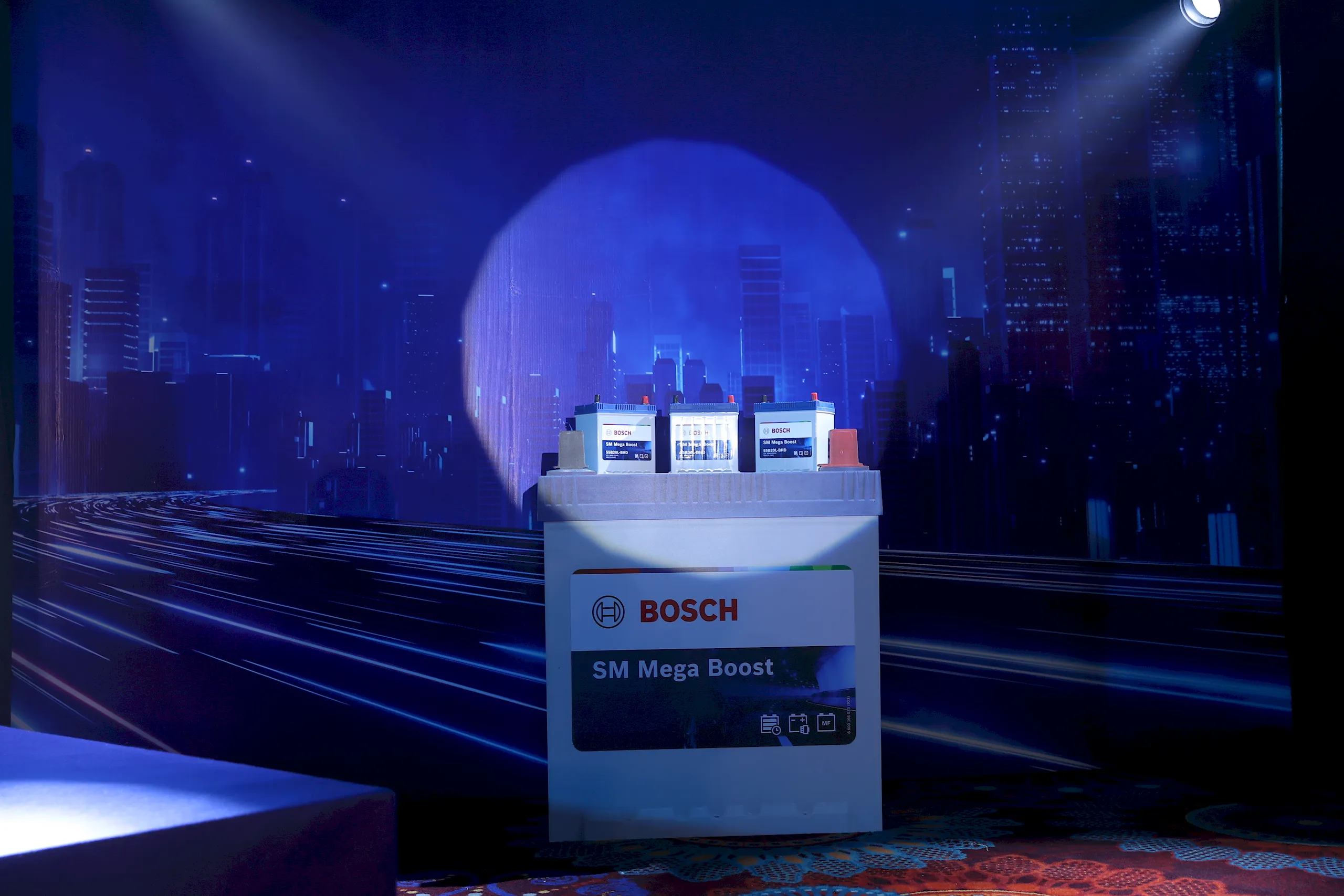 Bosch ra mắt bình ắc quy SM Mega Boost được thiết kế đặc biệt cho thị trường Việt Nam