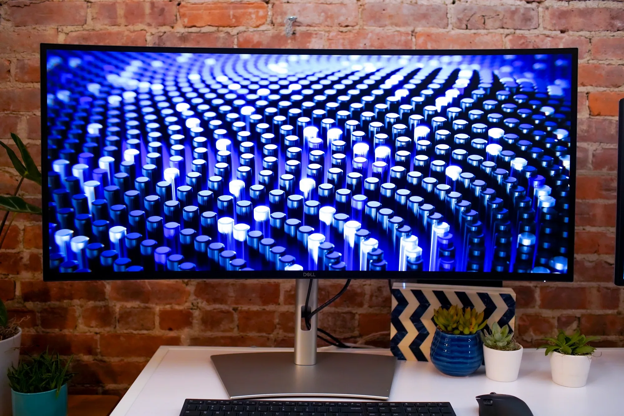 Dell giới thiệu màn hình UltraSharp 40 Curved Thunderbolt Hub với độ phân giải 5K