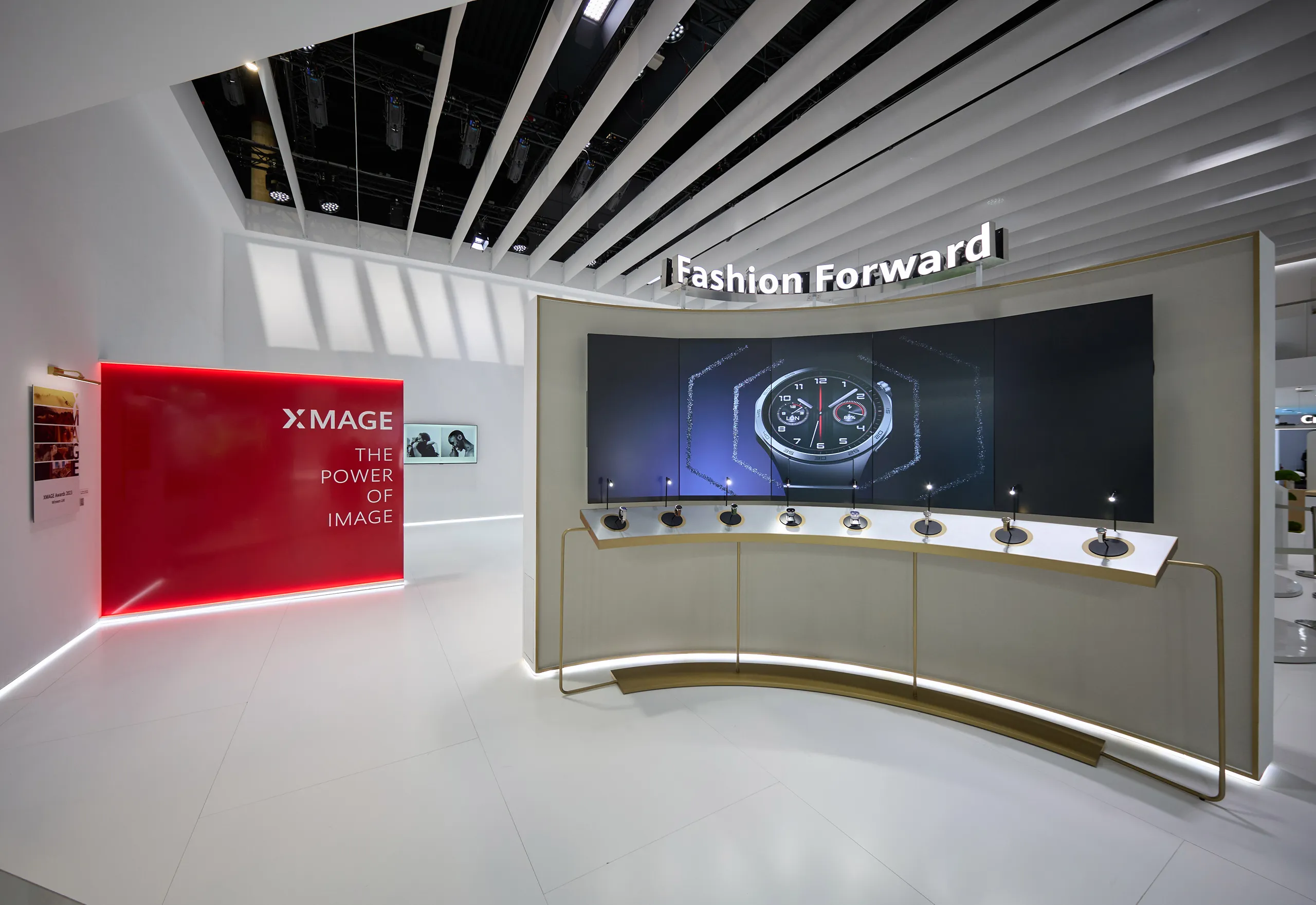 Huawei tạo ấn tượng tại MWC 2024 với chiến lược tập trung vào thời trang, công nghệ và sáng tạo