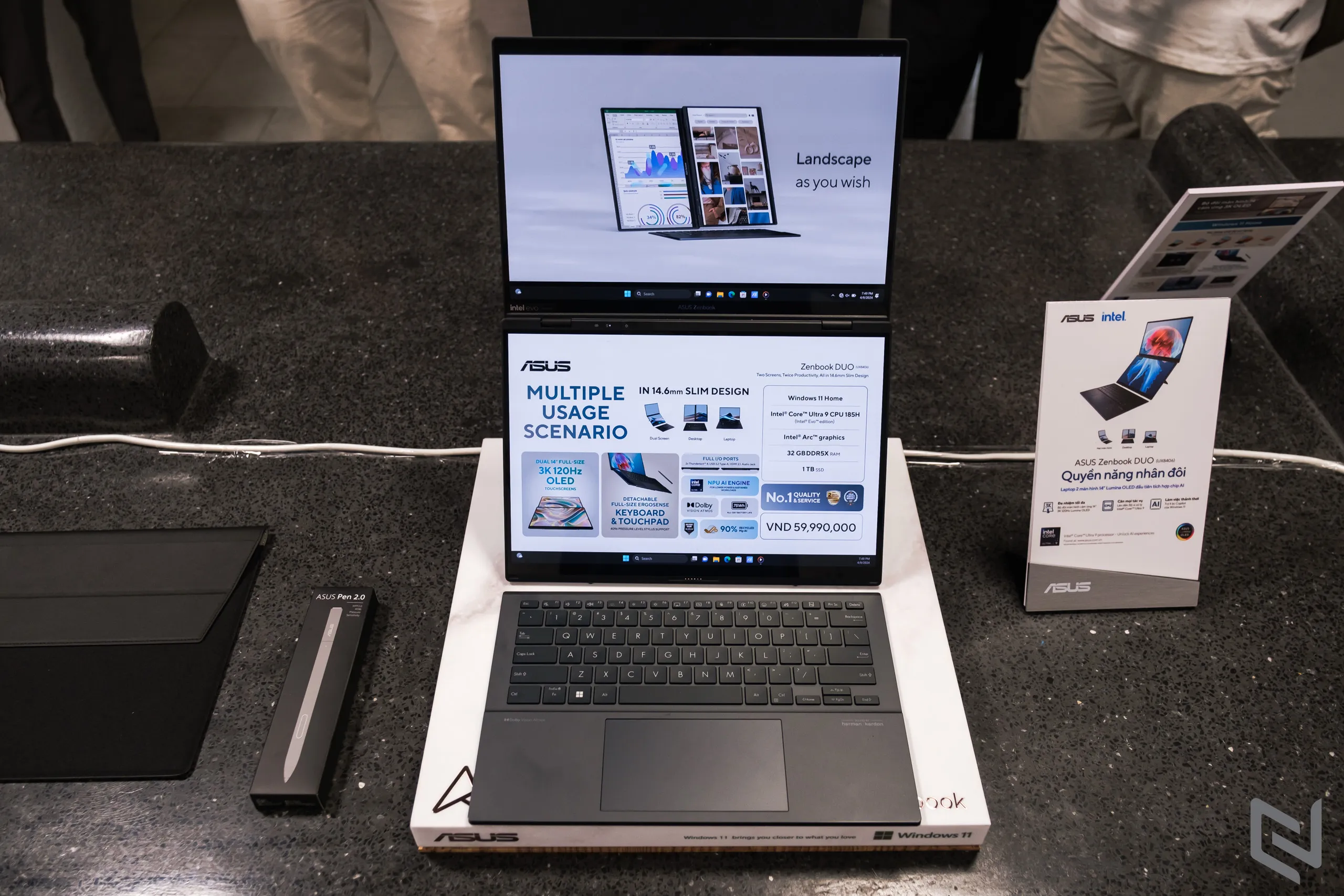 ASUS giới thiệu Zenbook DUO: Laptop 2 màn hình OLED đầu tiên trên thế giới