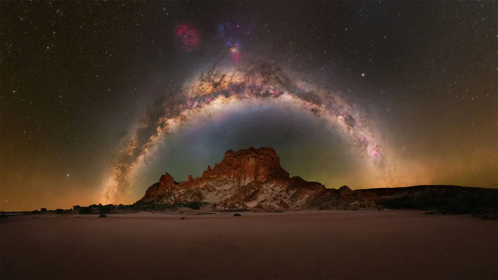 15 ảnh chụp Dải Ngân Hà đẹp nhất trong năm 2024