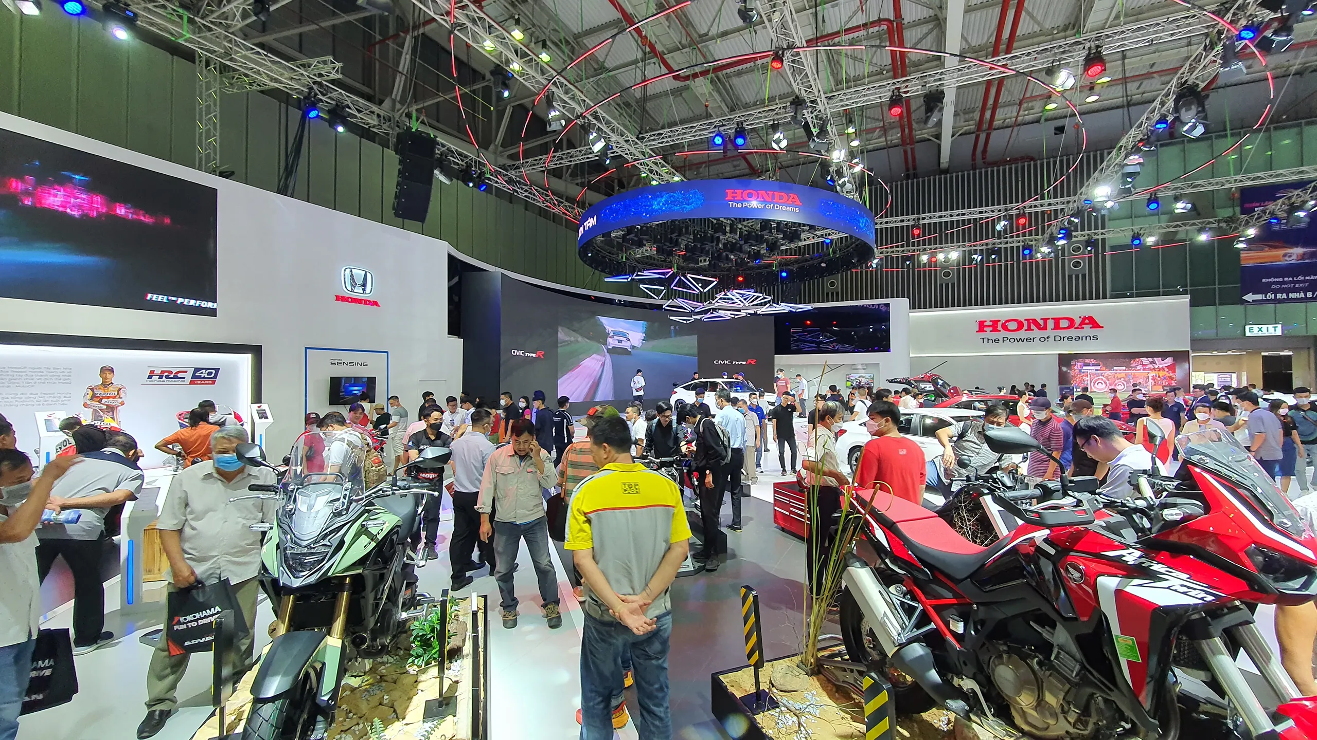 Vietnam Motor Show 2024 chính thức khởi động - Triễn lãm lớn nhất ngành công nghiệp ô tô Việt Nam