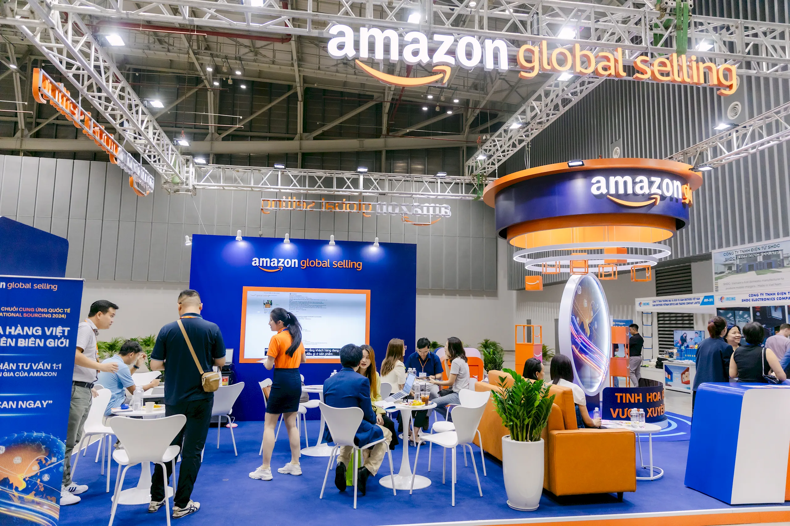Amazon Global Selling tham dự Triển Lãm Kết Nối Chuỗi Cung Ứng Hàng Hóa Quốc Tế 2024: Hỗ trợ doanh nghiệp Việt “cất cánh toàn cầu”.
