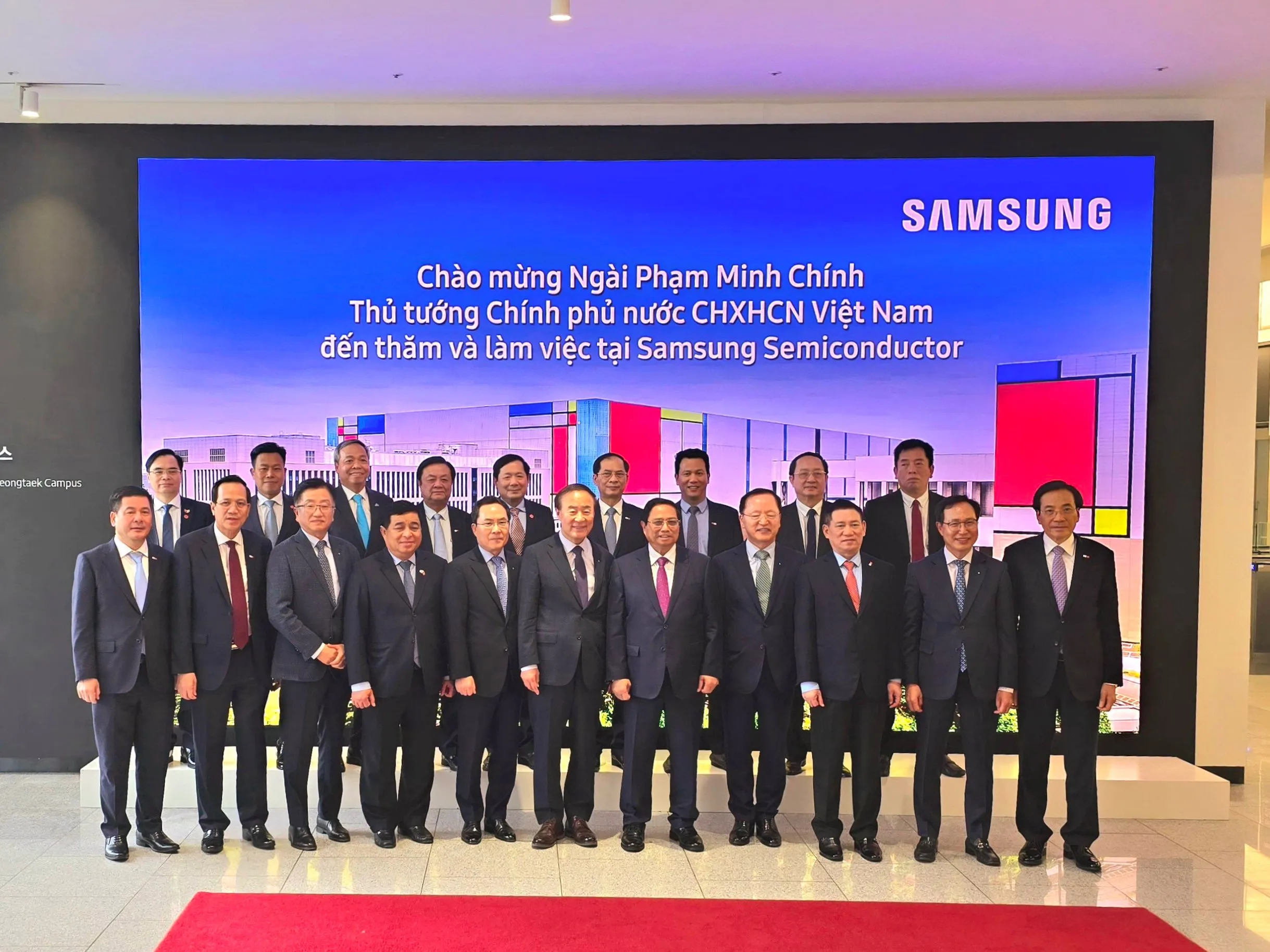 CMC đề xuất hợp tác cùng Samsung thúc đẩy ngành công nghiệp bán dẫn tại Việt Nam
