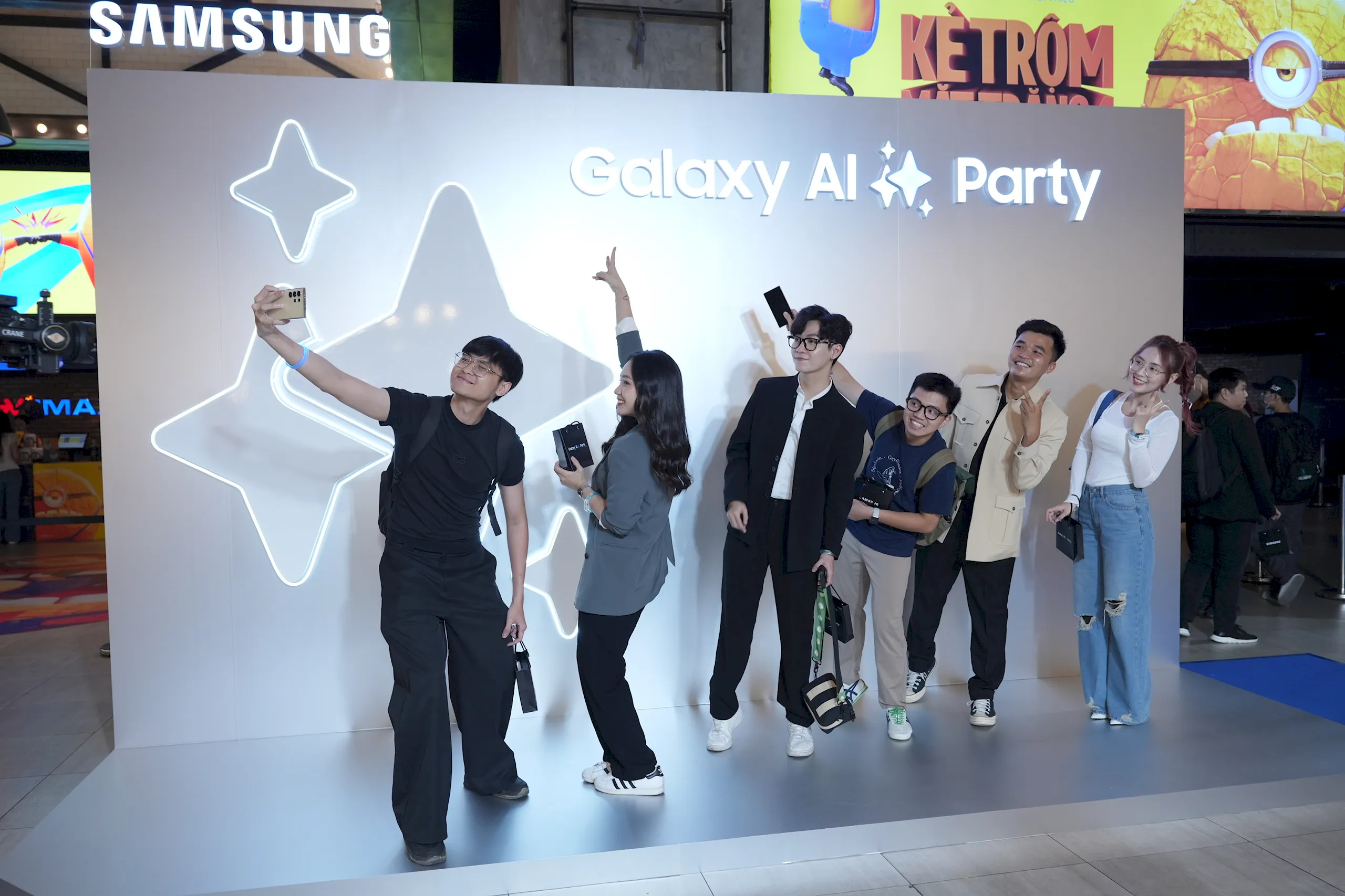 Samsung chiêu đãi Samfan “bữa tiệc công nghệ” Galaxy AI Party, ra mắt siêu phẩm Galaxy mới nhất