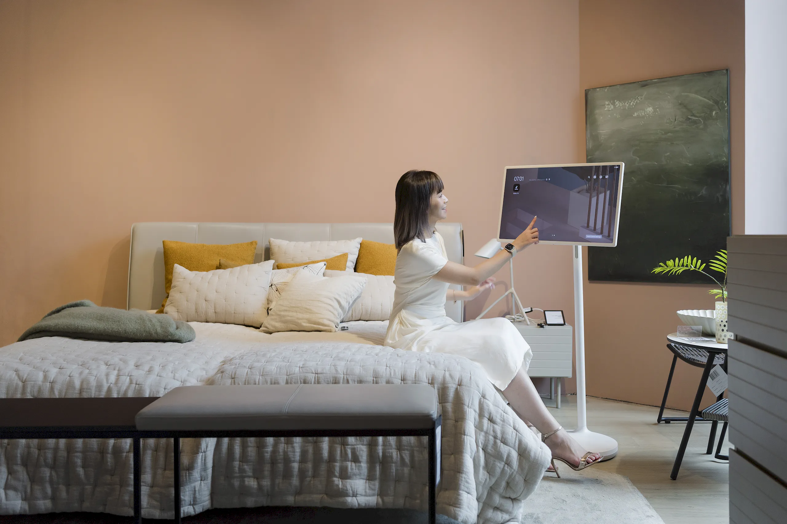 LG và AKA Furniture: Hợp tác nâng cao trải nghiệm sống với sản phẩm cao cấp