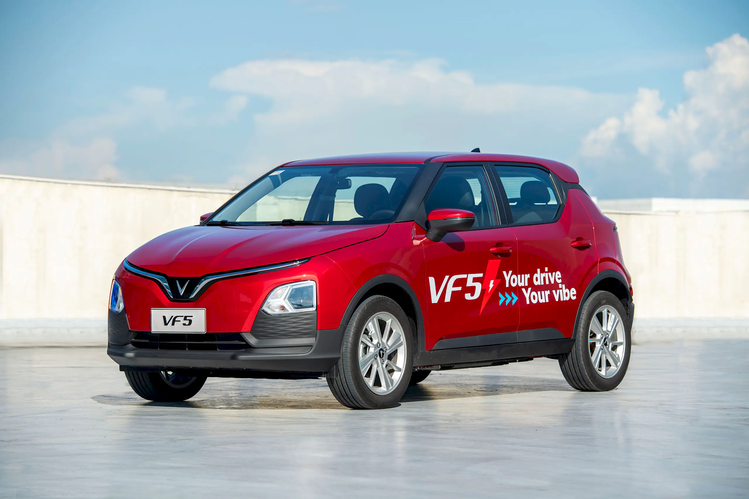VinFast VF 5: SUV điện chính thức mở đặt cọc tại Philippines, giá từ 992,000 Peso