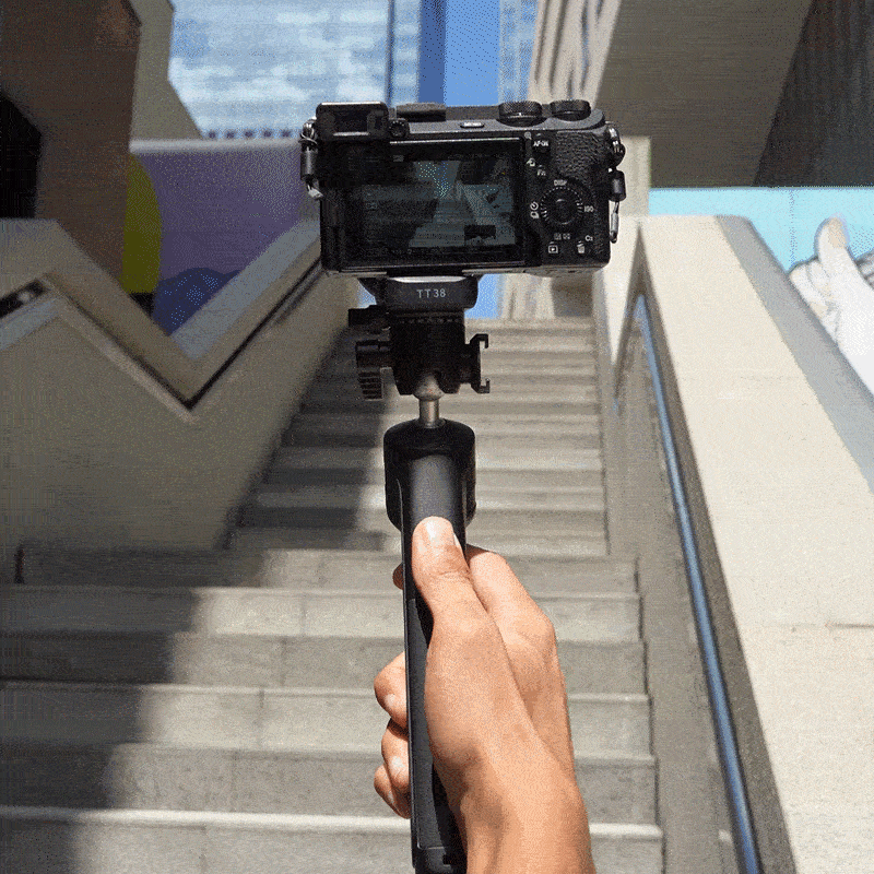 Ulanzi ra mắt chân máy VlogPod TT38 với thiết kế chân móc đột phá