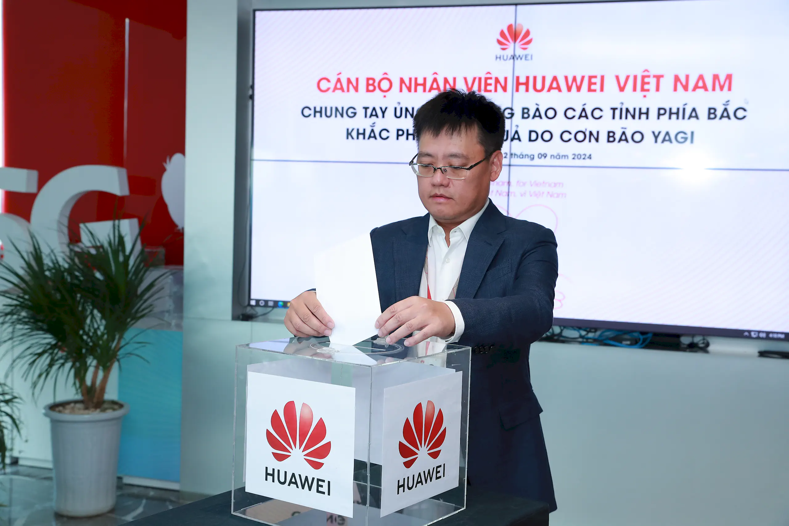 Huawei Việt Nam ủng hộ 1 tỷ đồng giúp đồng bào miền Bắc khắc phục hậu quả bão Yagi