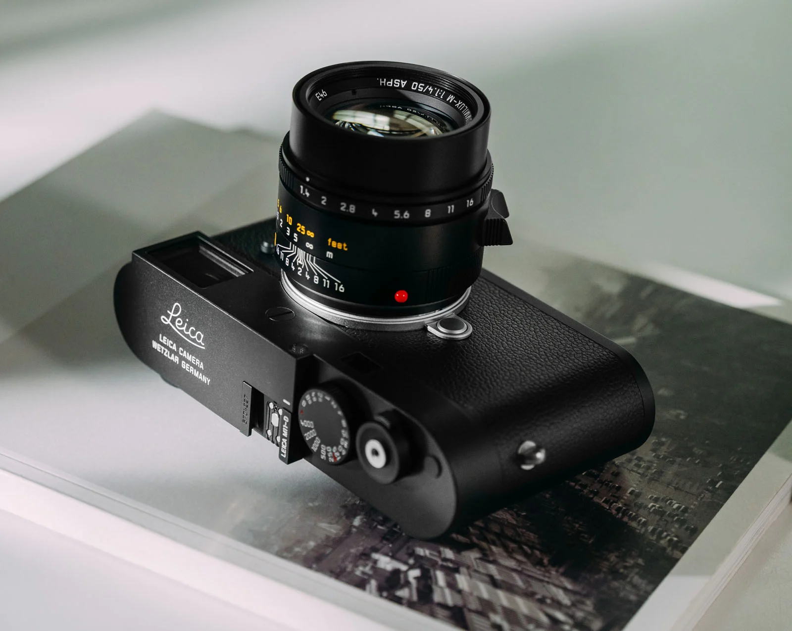 Leica M11-D ra mắt: Phiên bản không màn hình của dòng máy M11