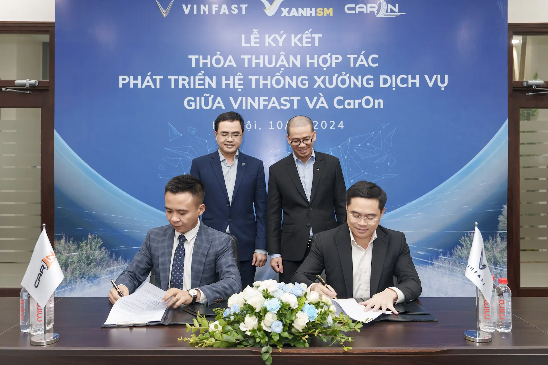 CarOn Holdings hợp tác VinFast: Mở 10 xưởng dịch vụ ô tô điện trong tháng 10