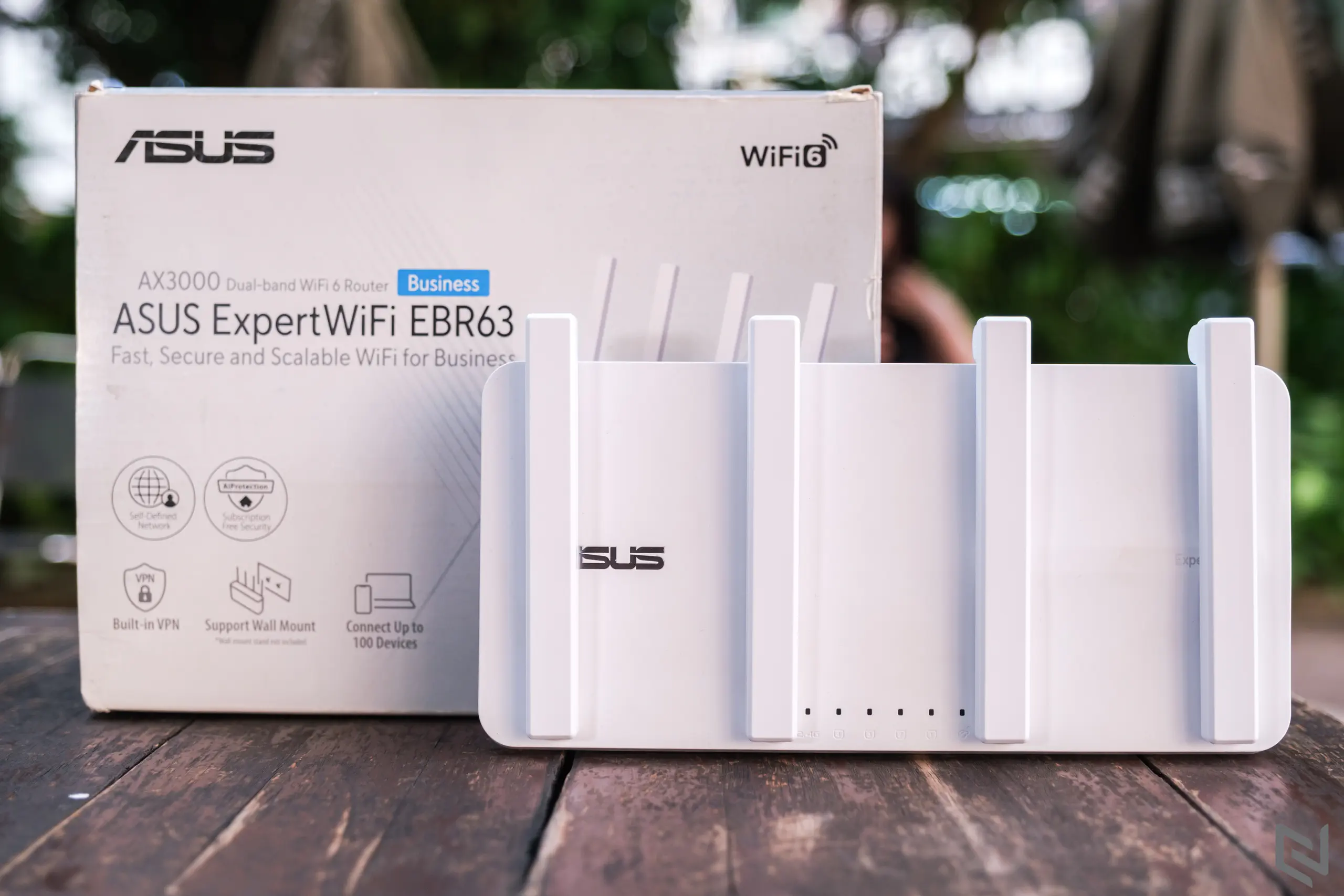 Trên tay router ASUS ExpertWiFi EBR63: Giải pháp WiFi 6 chuyên dụng cho doanh nghiệp vừa và nhỏ