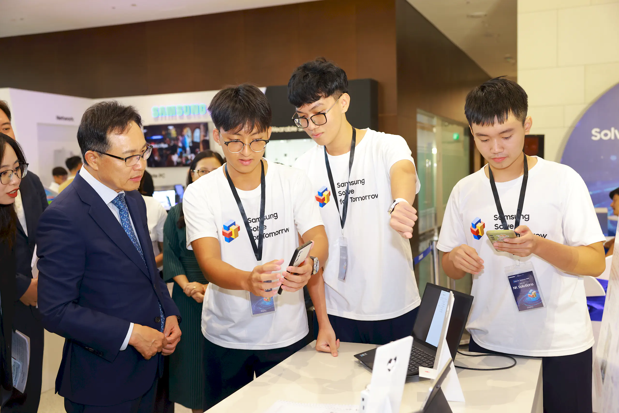 Samsung công bố top dự án xuất sắc tại Chung kết Solve for Tomorrow 2024