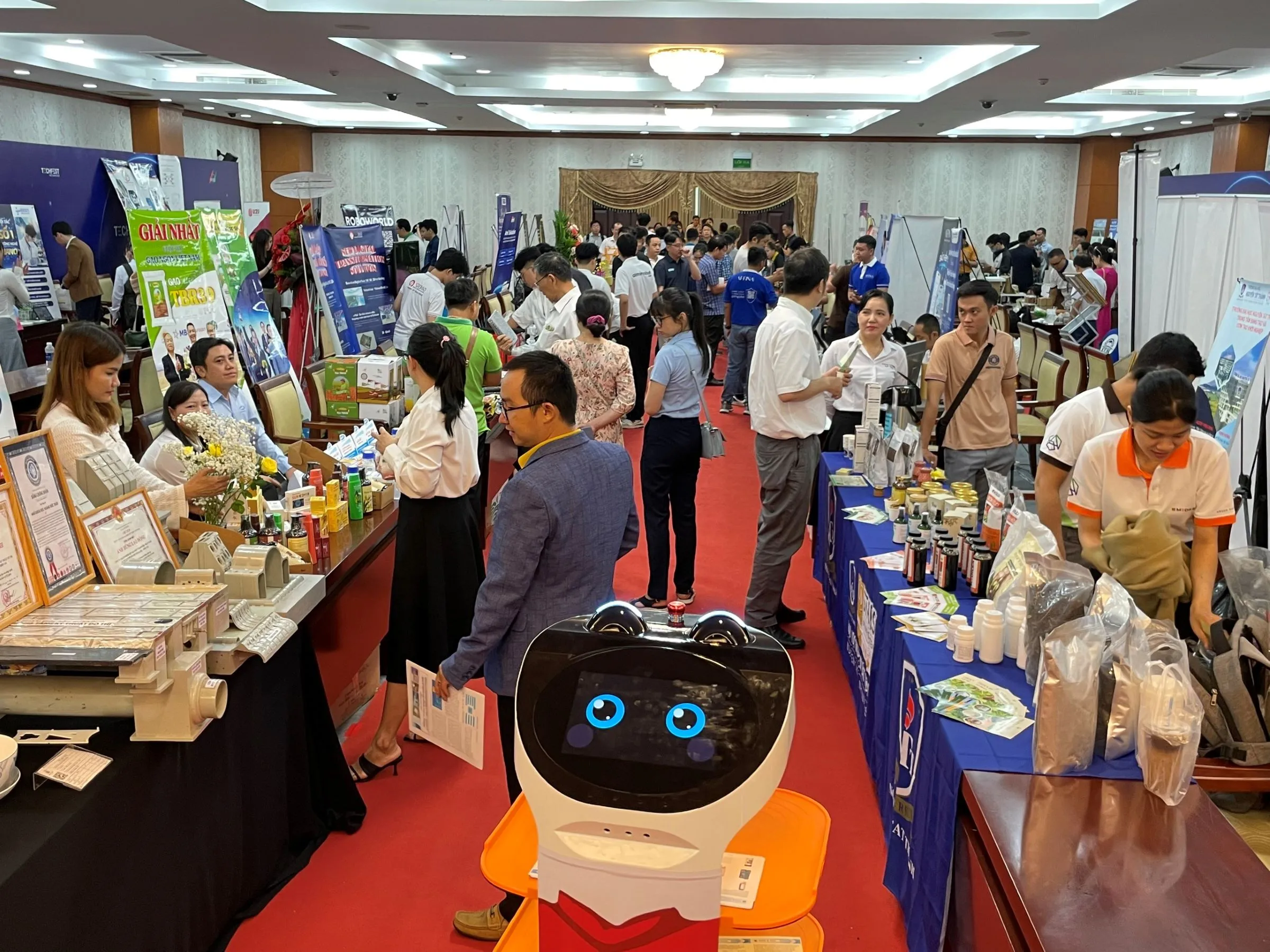 Vietnam Innovation Summit 2024 trở lại mạnh mẽ hơn bao giờ hết