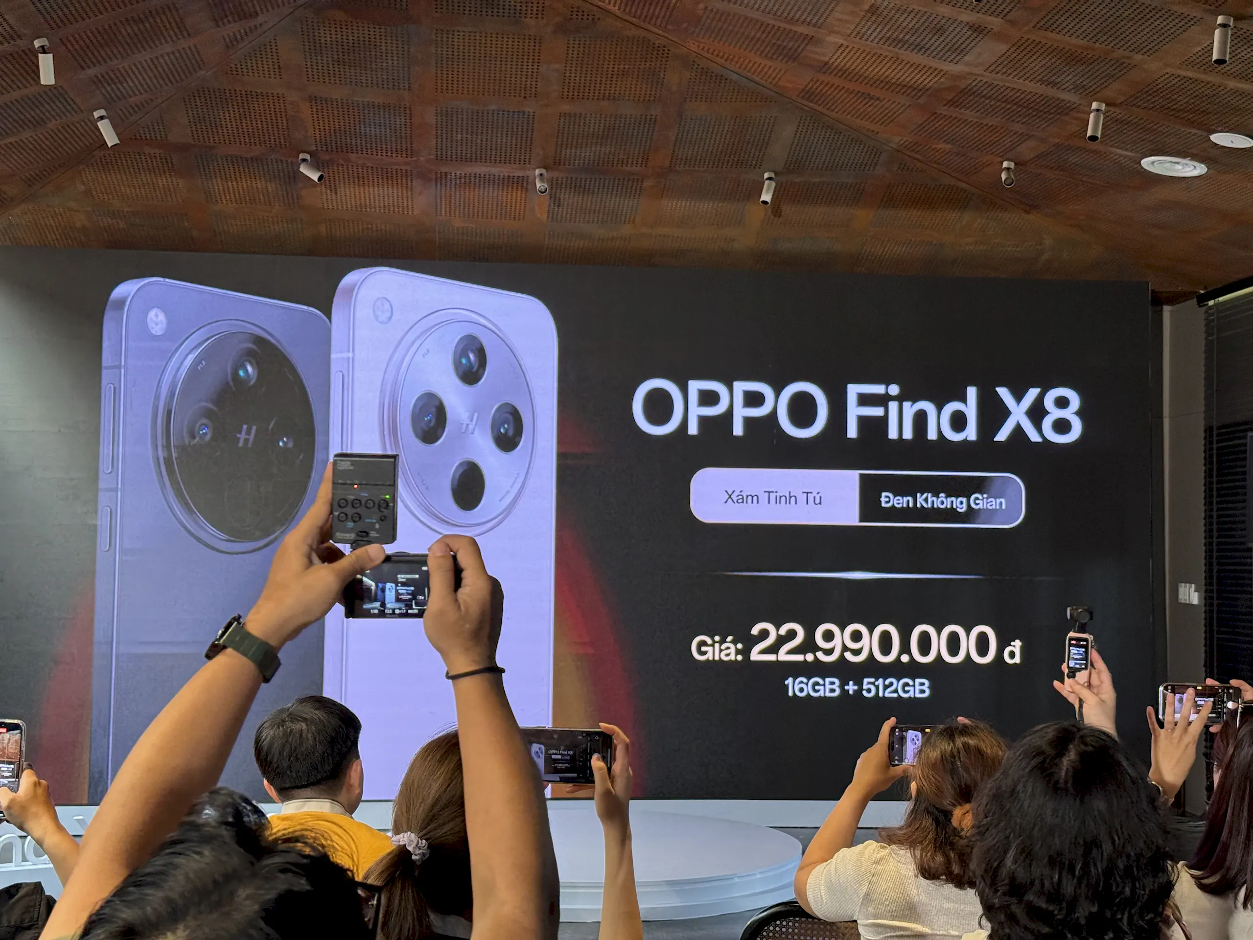 OPPO Find X8 Series ra mắt tại Việt Nam: Đột phá công nghệ Zoom viễn vọng AI