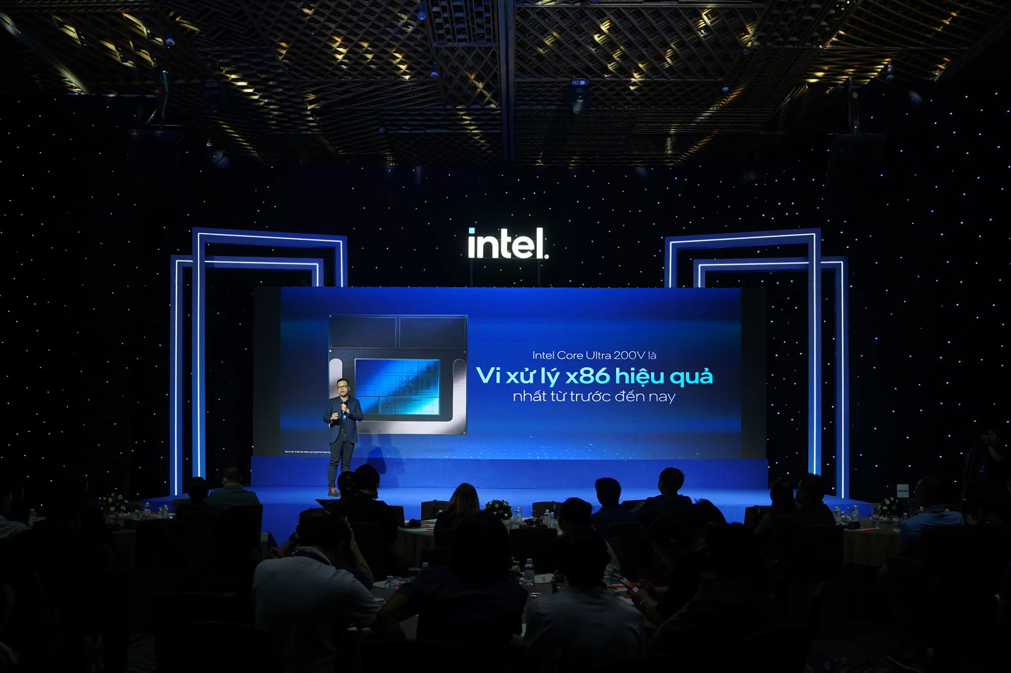 Intel ra mắt dòng Vi xử lý Core Ultra (Series 2) Tại Việt Nam