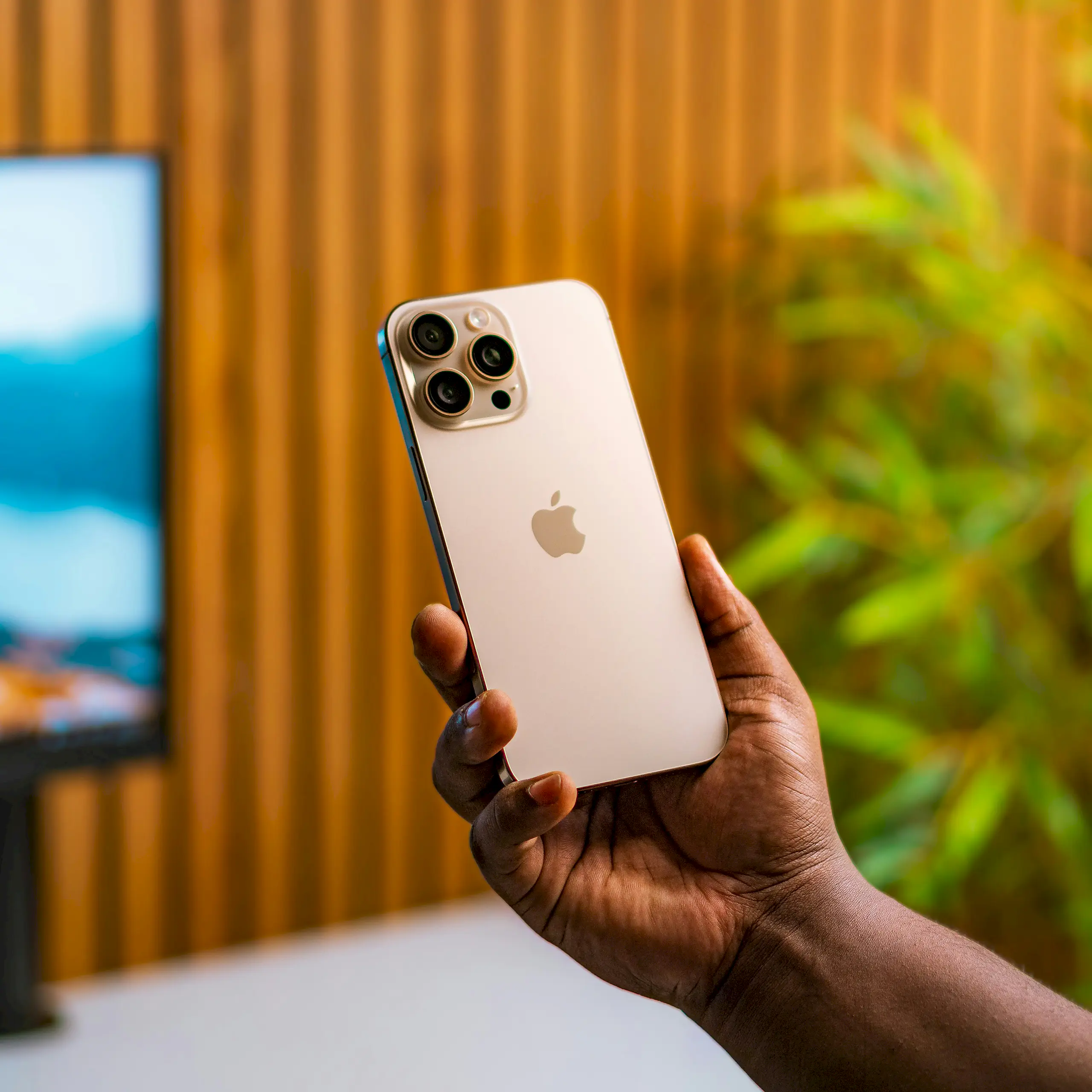 Apple Intelligence có thể khiến iOS 19 bị trì hoãn