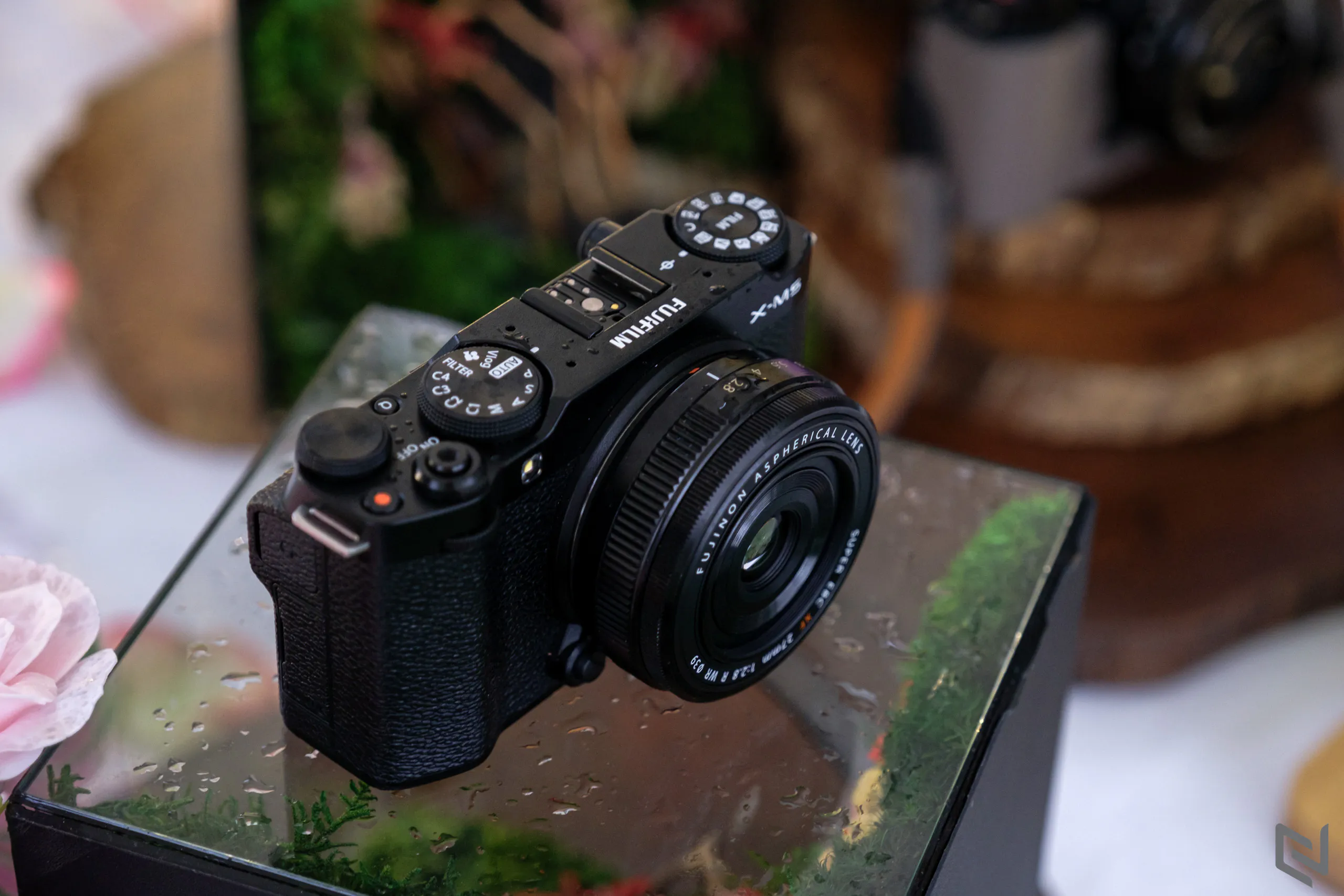 Fujifilm X-M5 ra mắt tại Việt Nam cùng bộ đôi ống kính XF 16-55mm F2.8 II và XF 500mm F5.6