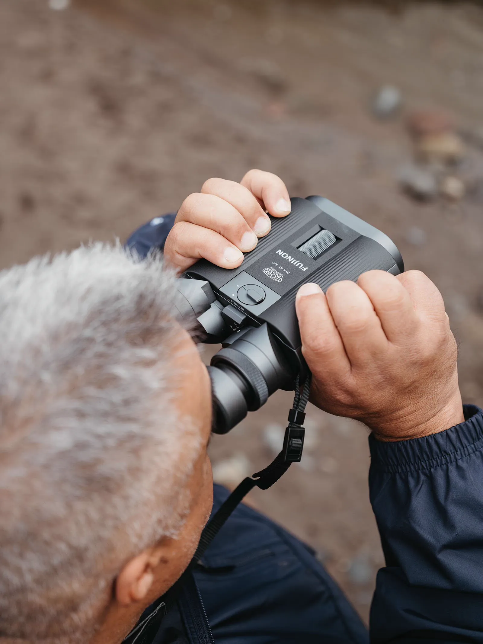 Ngoài máy ảnh và ống kính, Fujifilm còn có cả ống nhòm với khả năng phóng đại lên tới 20x