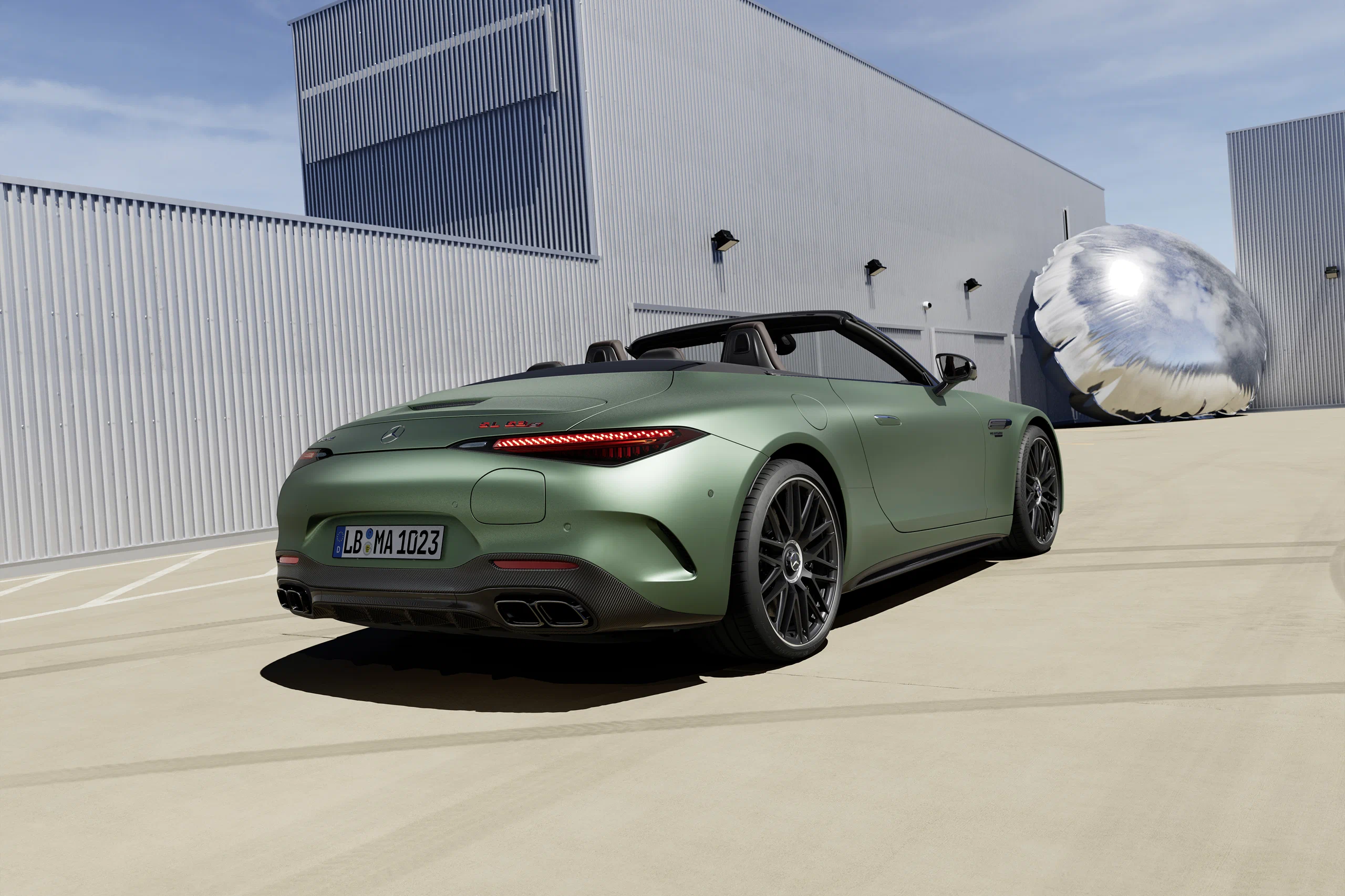 Mercedes-AMG SL 63 S E Performance ra mắt tại Việt Nam: Siêu phẩm hybrid đỉnh cao từ AMG