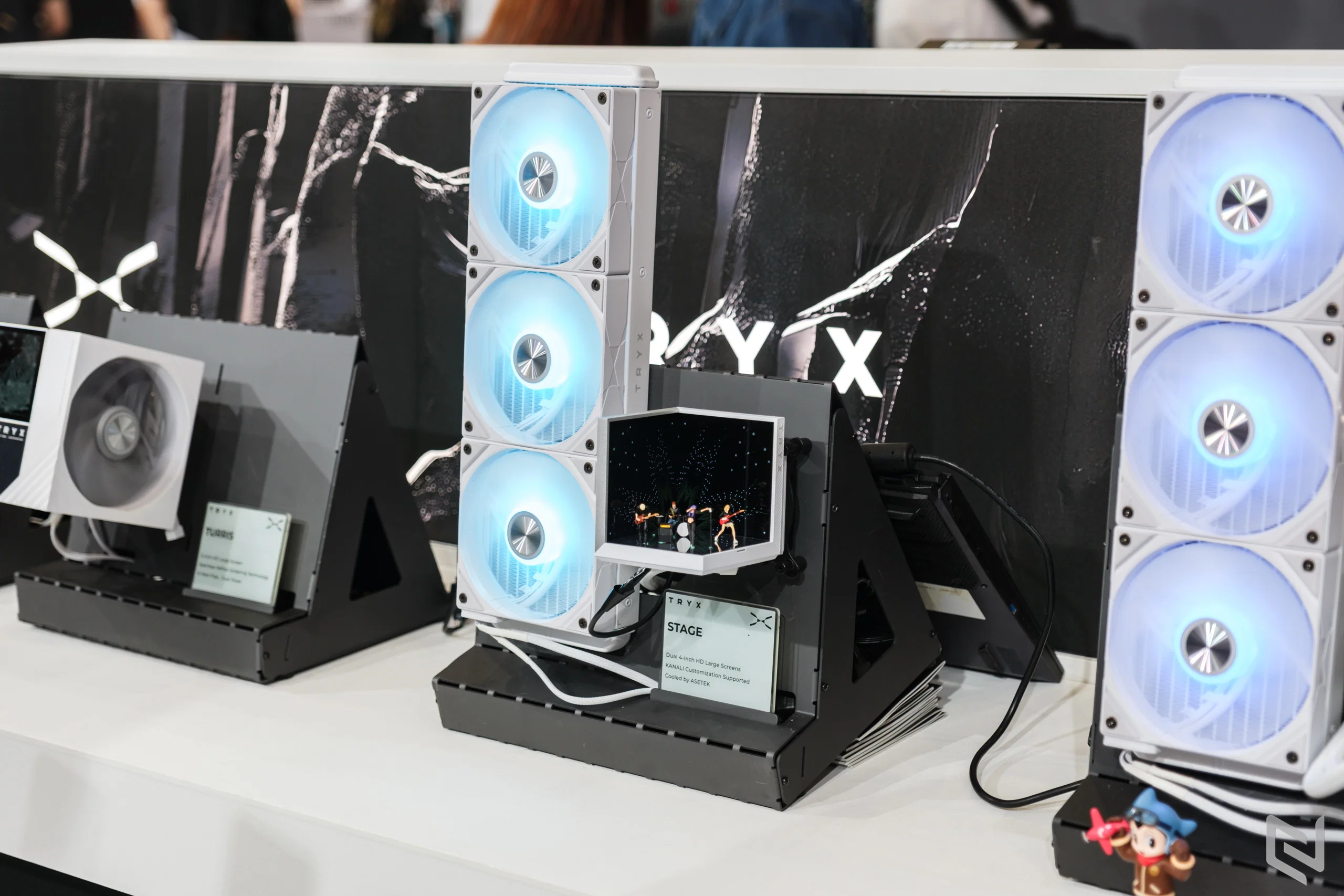 TRYX mang loạt tản nhiệt, vỏ máy độc đáo đến COMPUTEX 2025