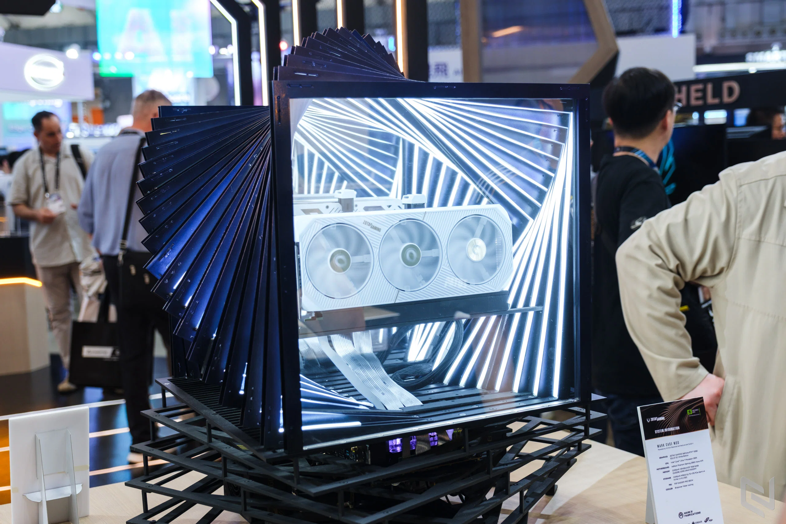 ZOTAC tại COMPUTEX 2025: RTX 50 Series, handheld ZONE và mini PC ZBOX