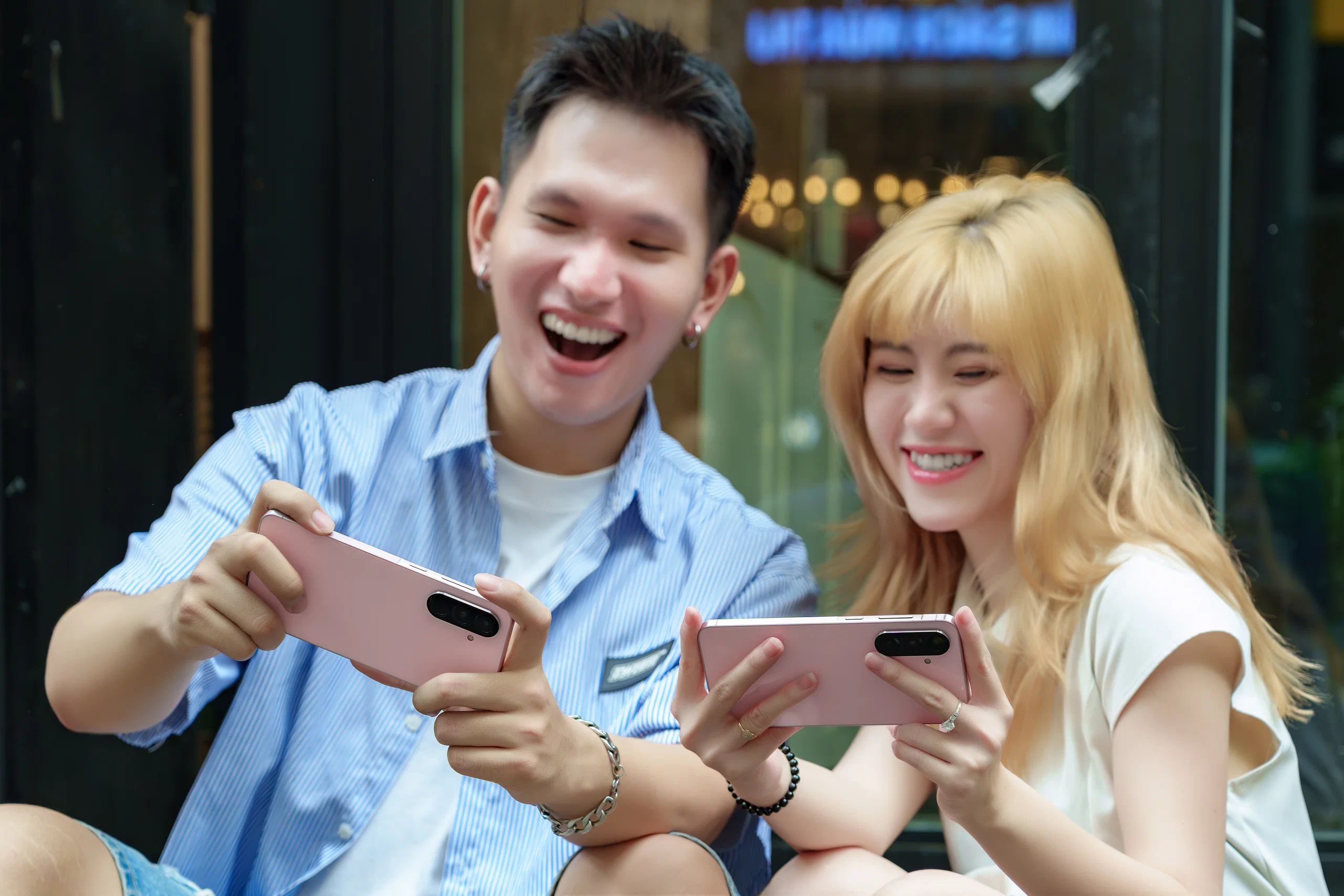 Samsung ra mắt Galaxy A56 5G Hồng: Meet & Greet cùng HIEUTHUHAI để trải nghiệm loạt tính năng AI ấn tượng