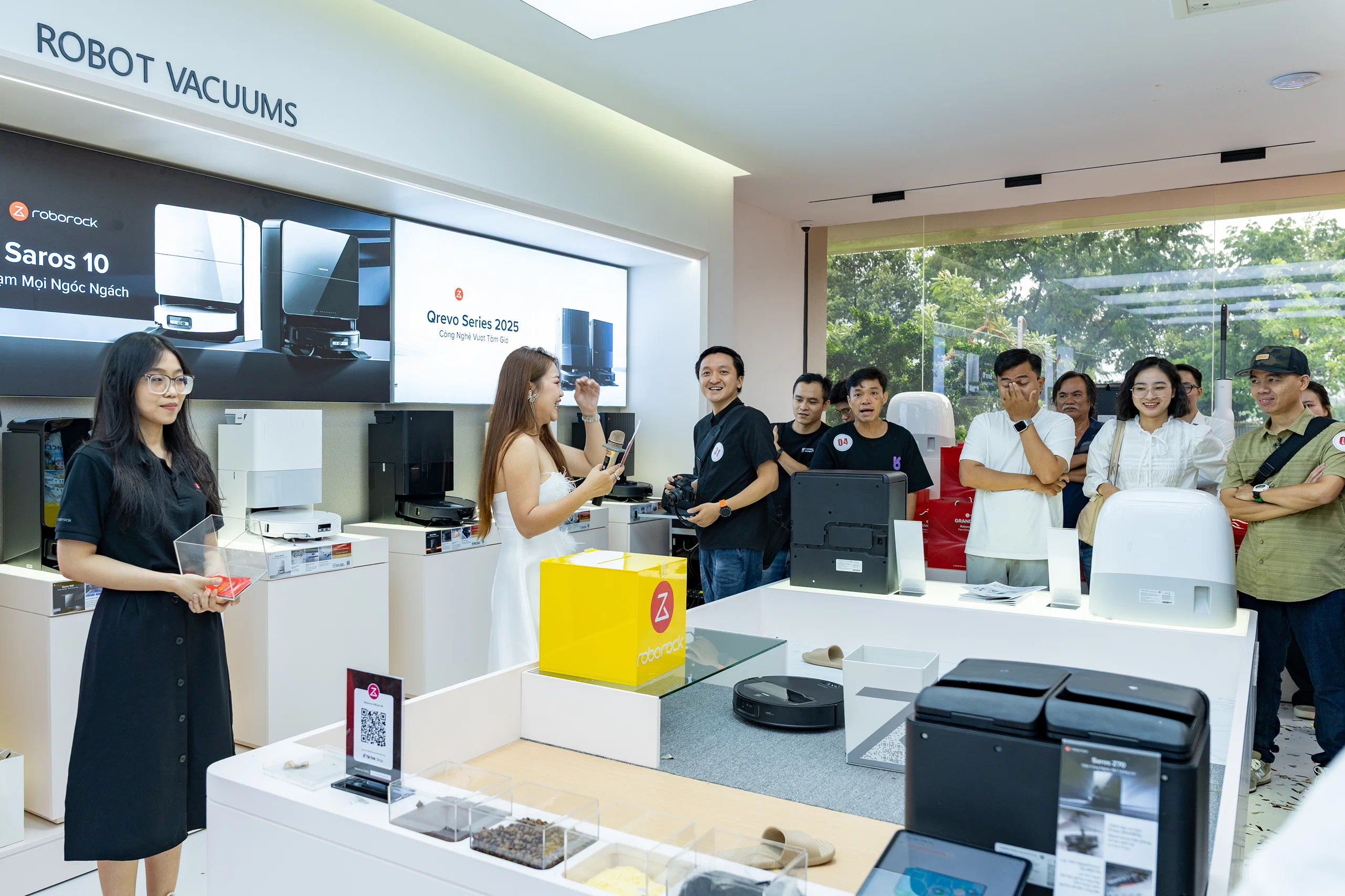 Khai trương Roborock Flagship Store - Cửa hàng trải nghiệm đầu tiên của Roborock tại Việt Nam