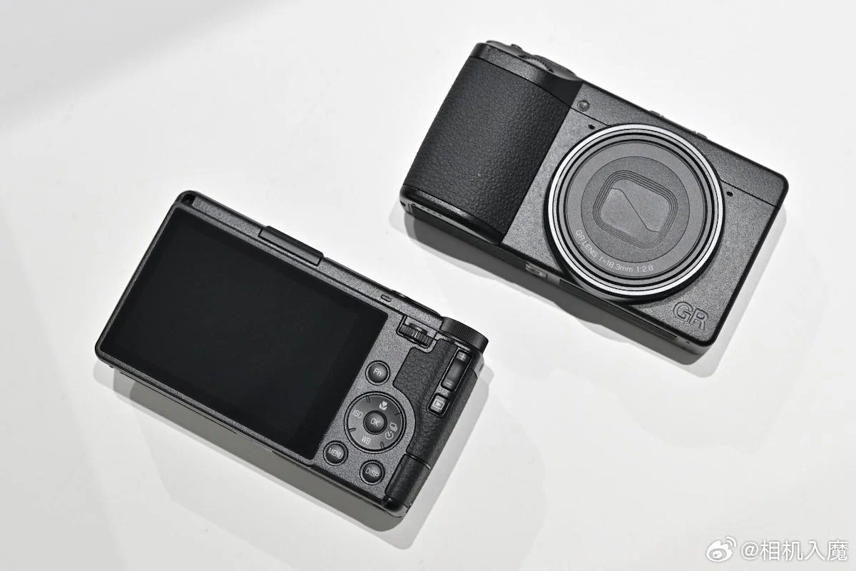 Ricoh GR IV sắp ra mắt: Thông số, tính năng và thiết kế mới - liệu đây có phải chiếc máy ảnh compact được hoàn thiện nhất đến nay?