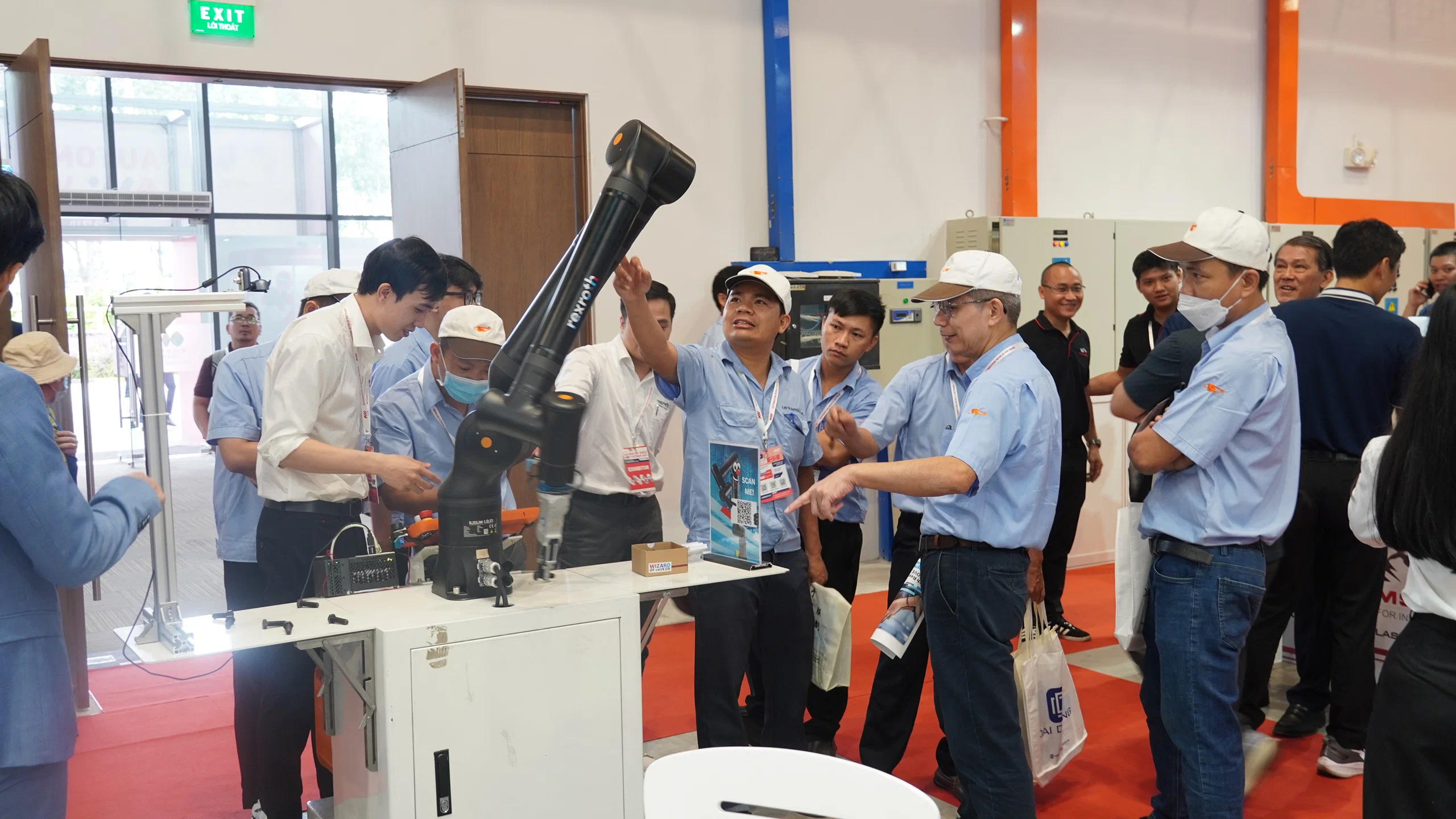 Bosch Rexroth trình diễn giải pháp tự động hóa toàn diện tại Automation World Vietnam 2025
