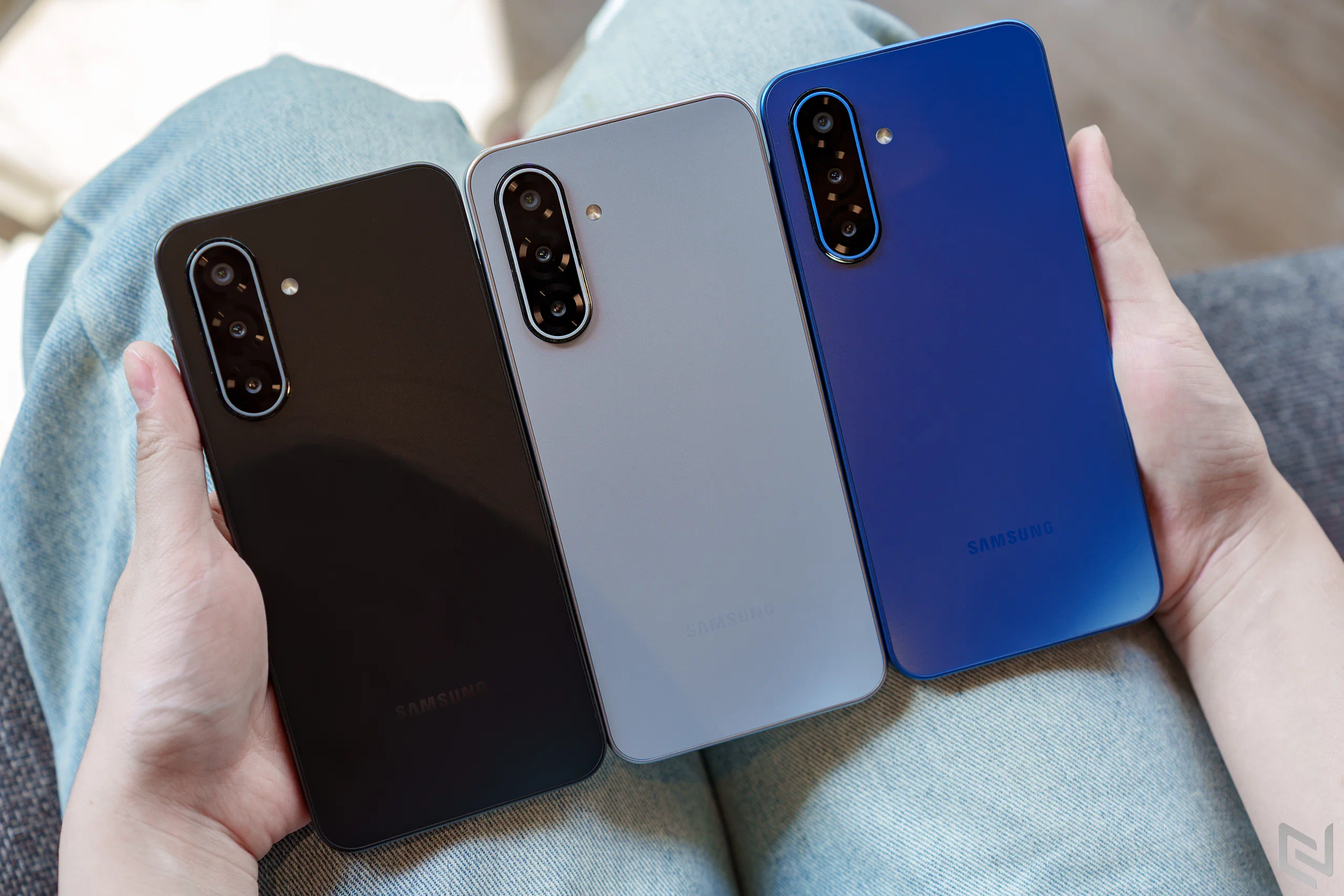 Đánh giá Galaxy A17 5G: Màn hình lớn 90Hz mượt mà, pin lâu, AI hữu ích cho tất cả mọi người