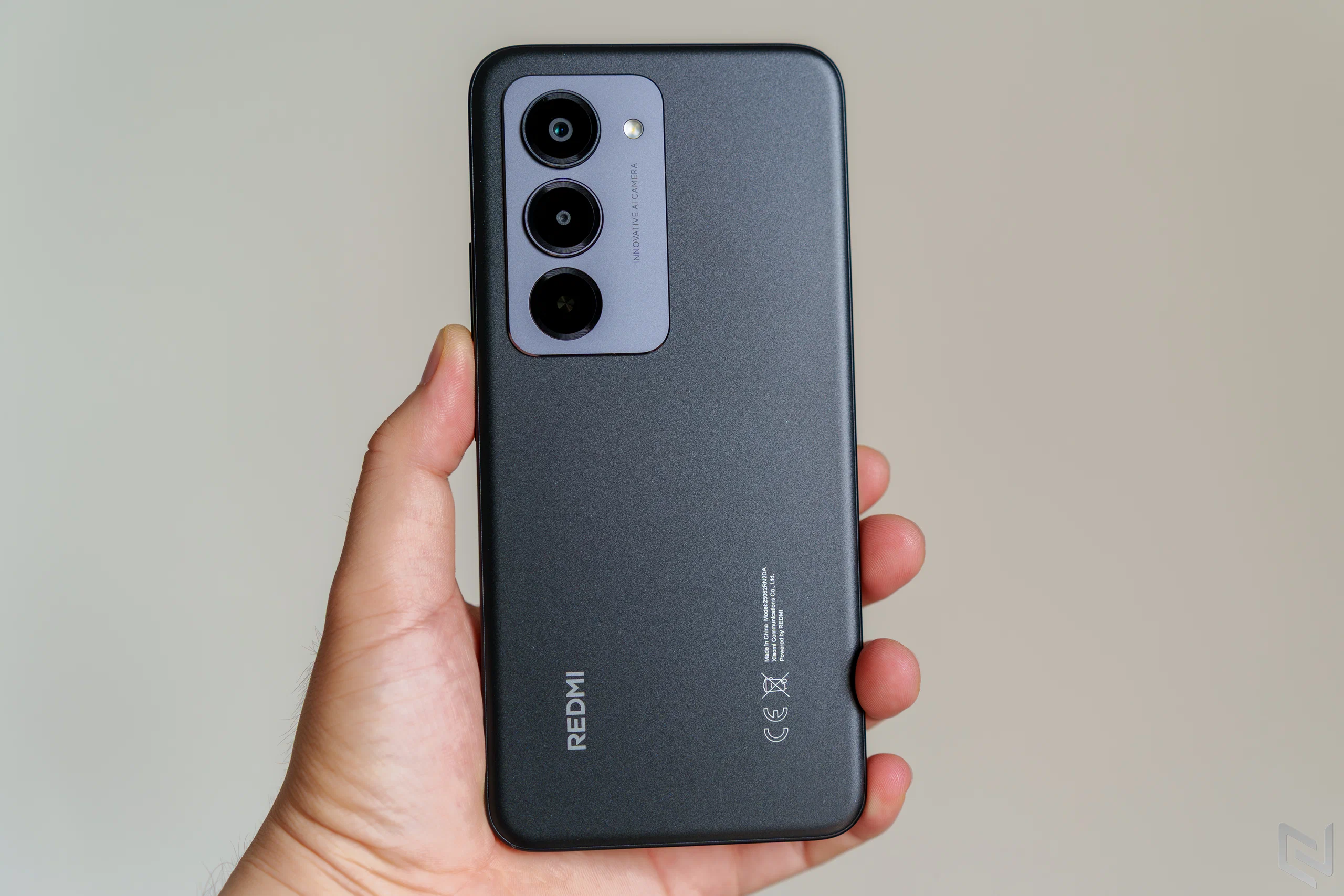 Đánh giá Redmi 15 - Pin “trâu” 7000mAh, màn hình 144Hz dẫn đầu phân khúc