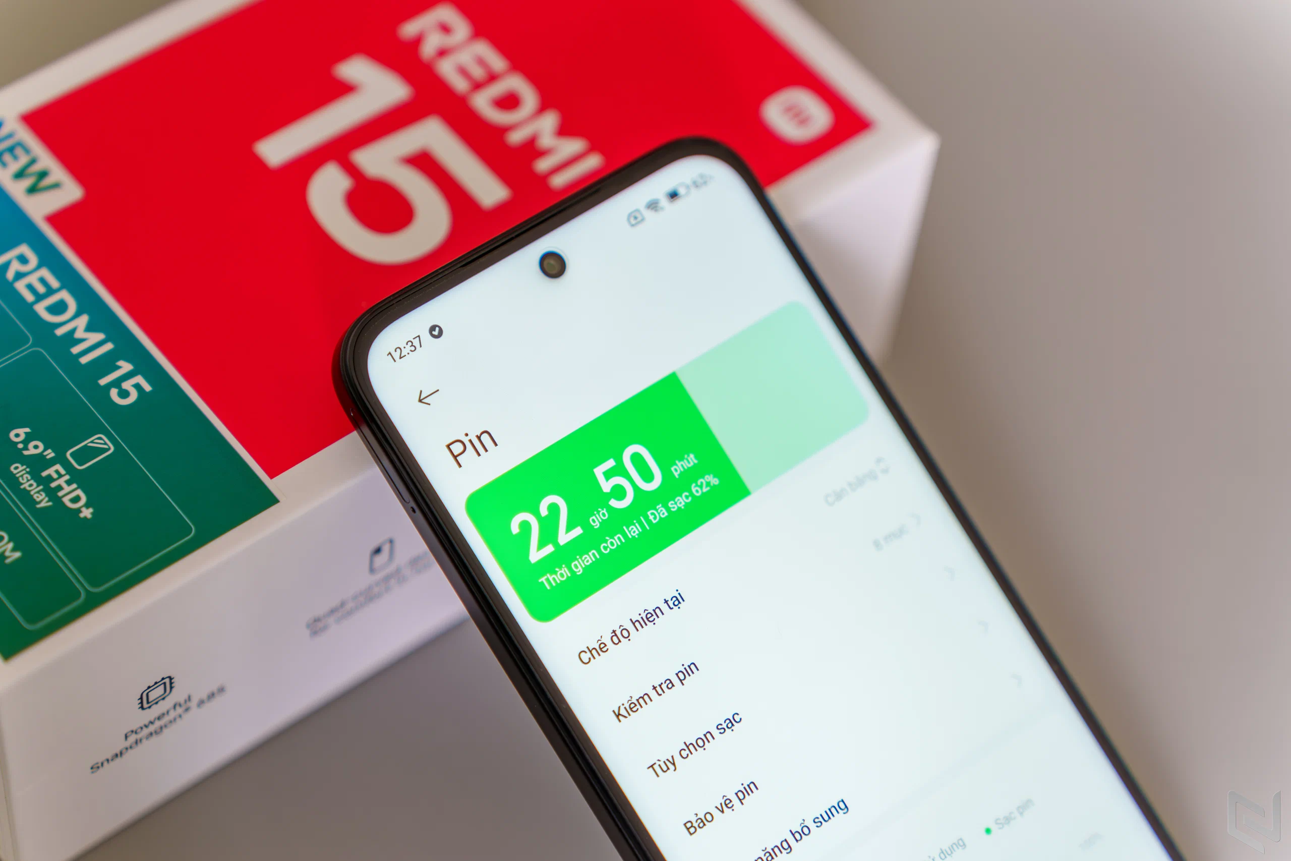 Đánh giá Redmi 15 - Pin “trâu” 7000mAh, màn hình 144Hz dẫn đầu phân khúc