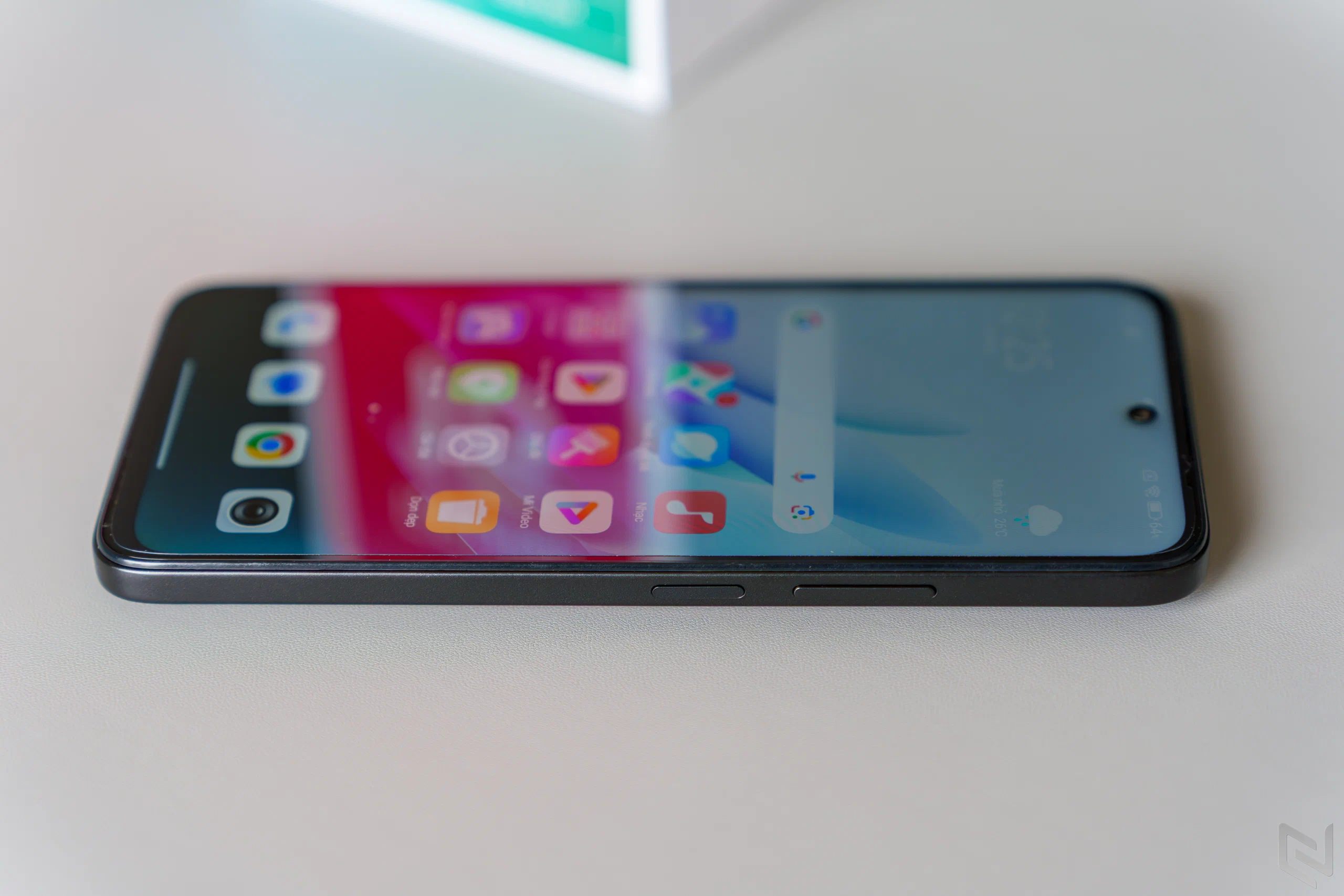 Đánh giá Redmi 15 - Pin “trâu” 7000mAh, màn hình 144Hz dẫn đầu phân khúc