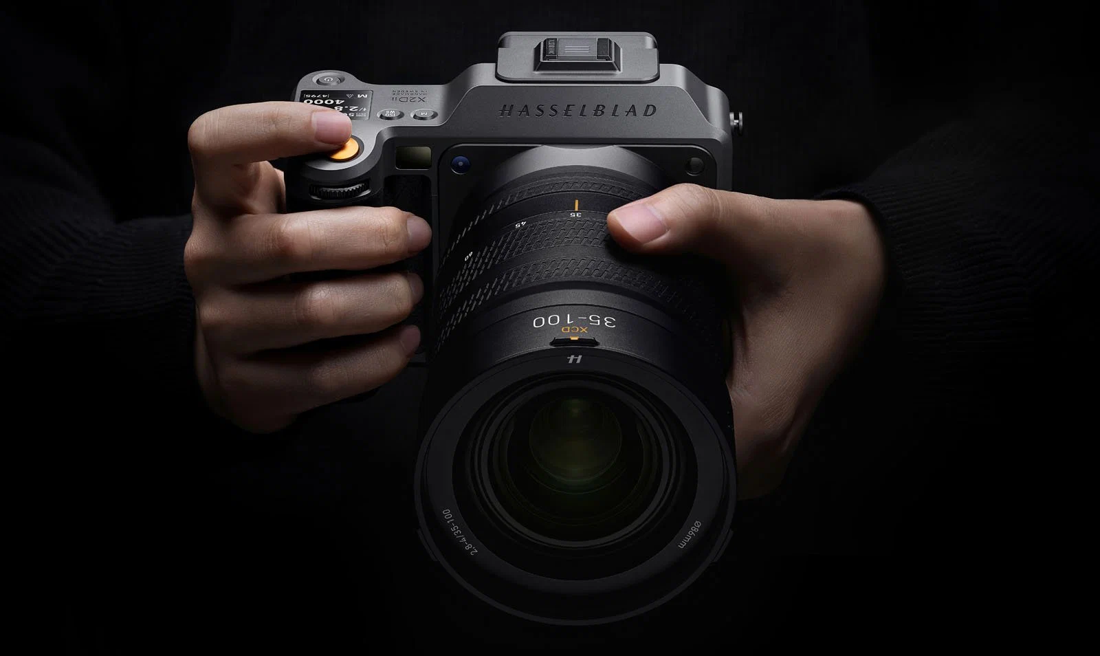 Hasselblad X2D II 100C ra mắt: AF-C, HDR, chống rung 10-stop, kèm XCD 35-100mm F2.8-4 E