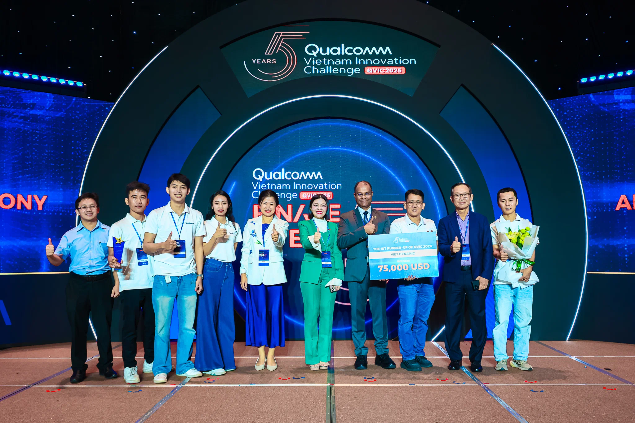 Qualcomm công bố kết quả Chung kết Cuộc thi Thử thách Đổi mới Sáng tạo Qualcomm Việt Nam (QVIC) 2025