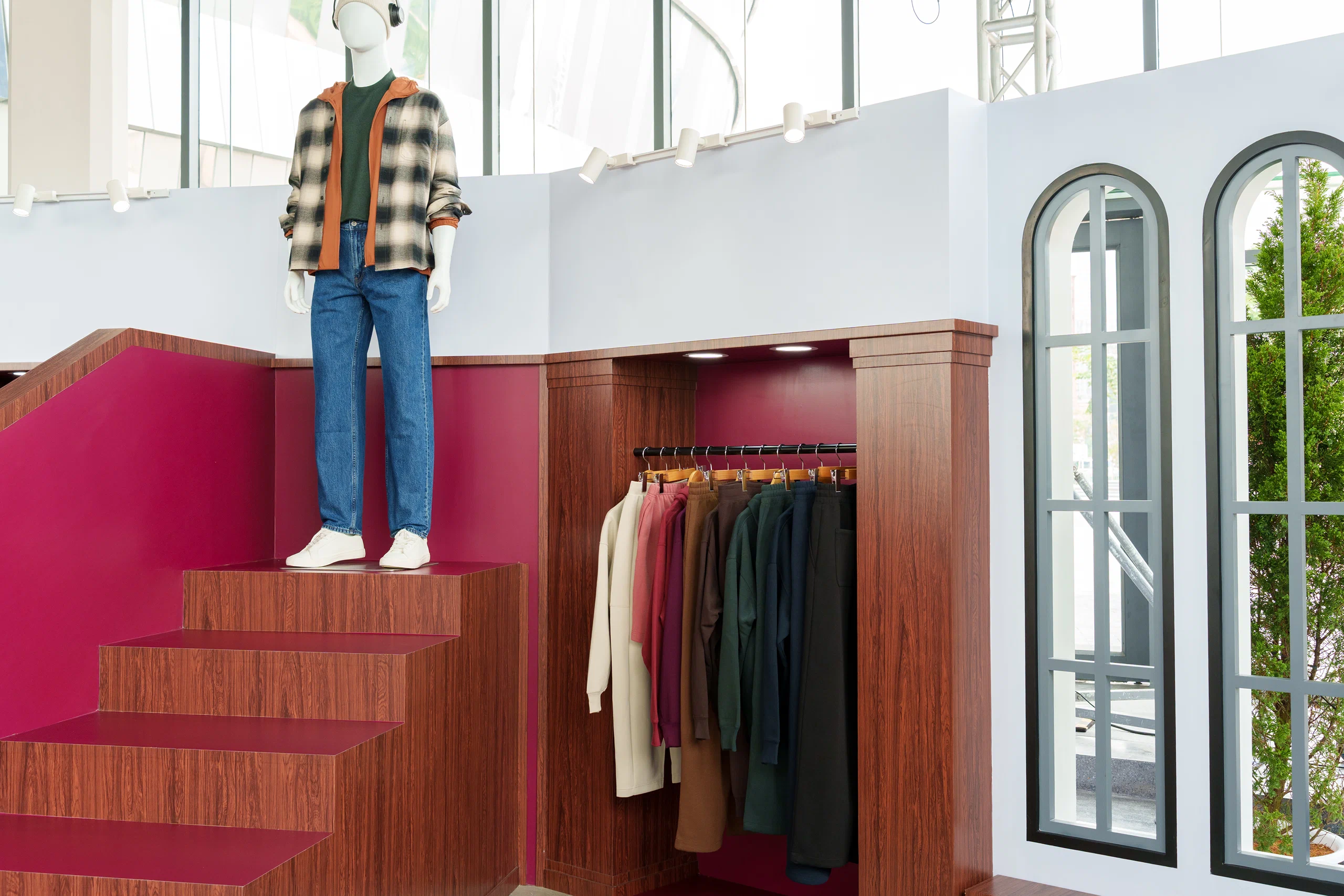 UNIQLO ra mắt BST LifeWear Thu/Đông 2025: Tái hiện vẻ đẹp kinh điển, nâng cấp chất liệu và kiểu dáng