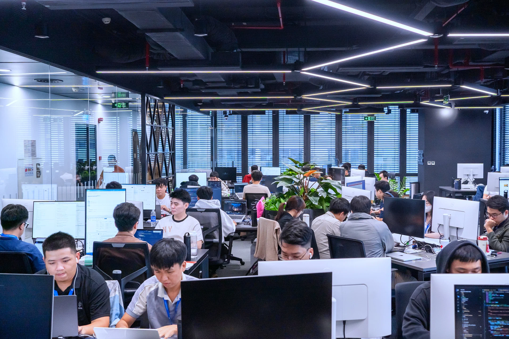 Vietnam Silicon nhận giải “Nơi làm việc tốt nhất châu Á” tại HR Asia Awards 2025