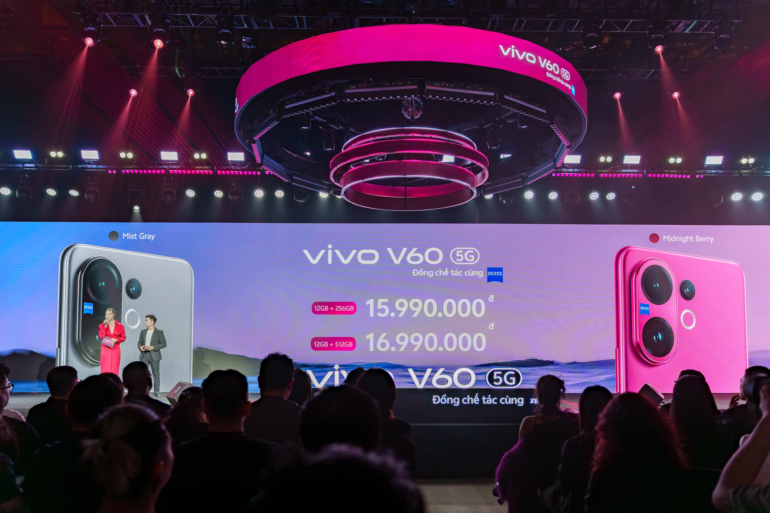 vivo V60 5G ra mắt tại Việt Nam: Camera Tele ZEISS 50MP, pin 6,500mAh, sạc nhanh 90W